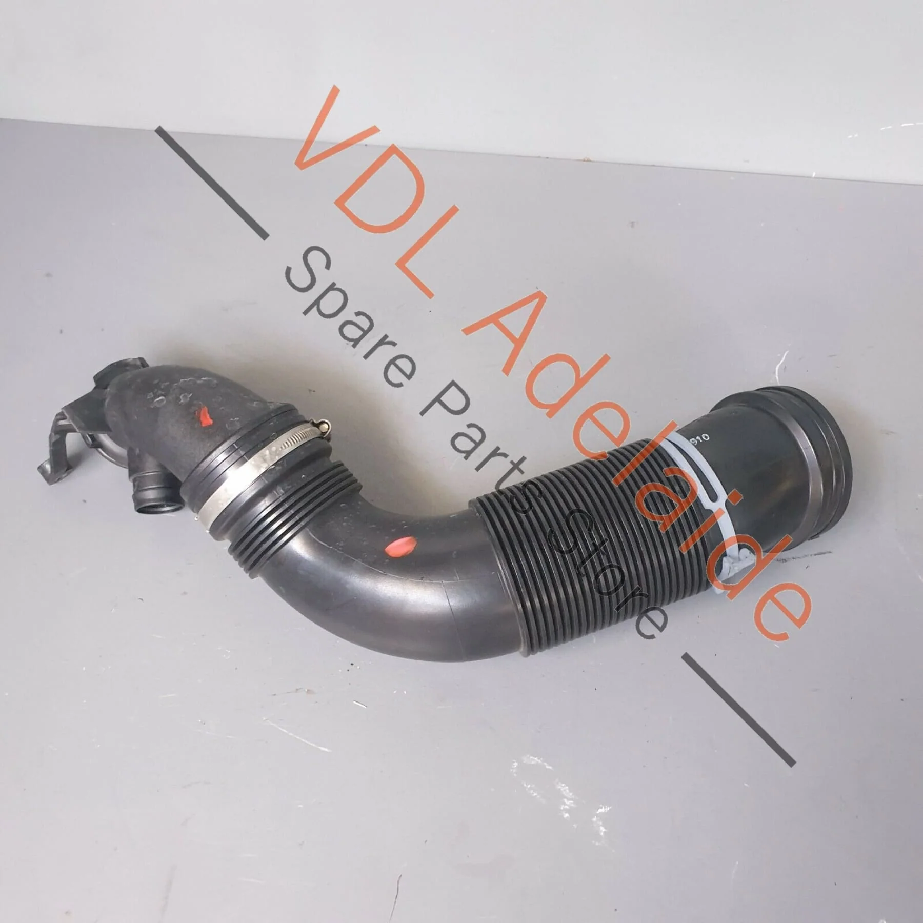 Volkswagen VW Golf R Mk7 Air Filter to Turbocharger Air Hose Pipe 5Q0129654P