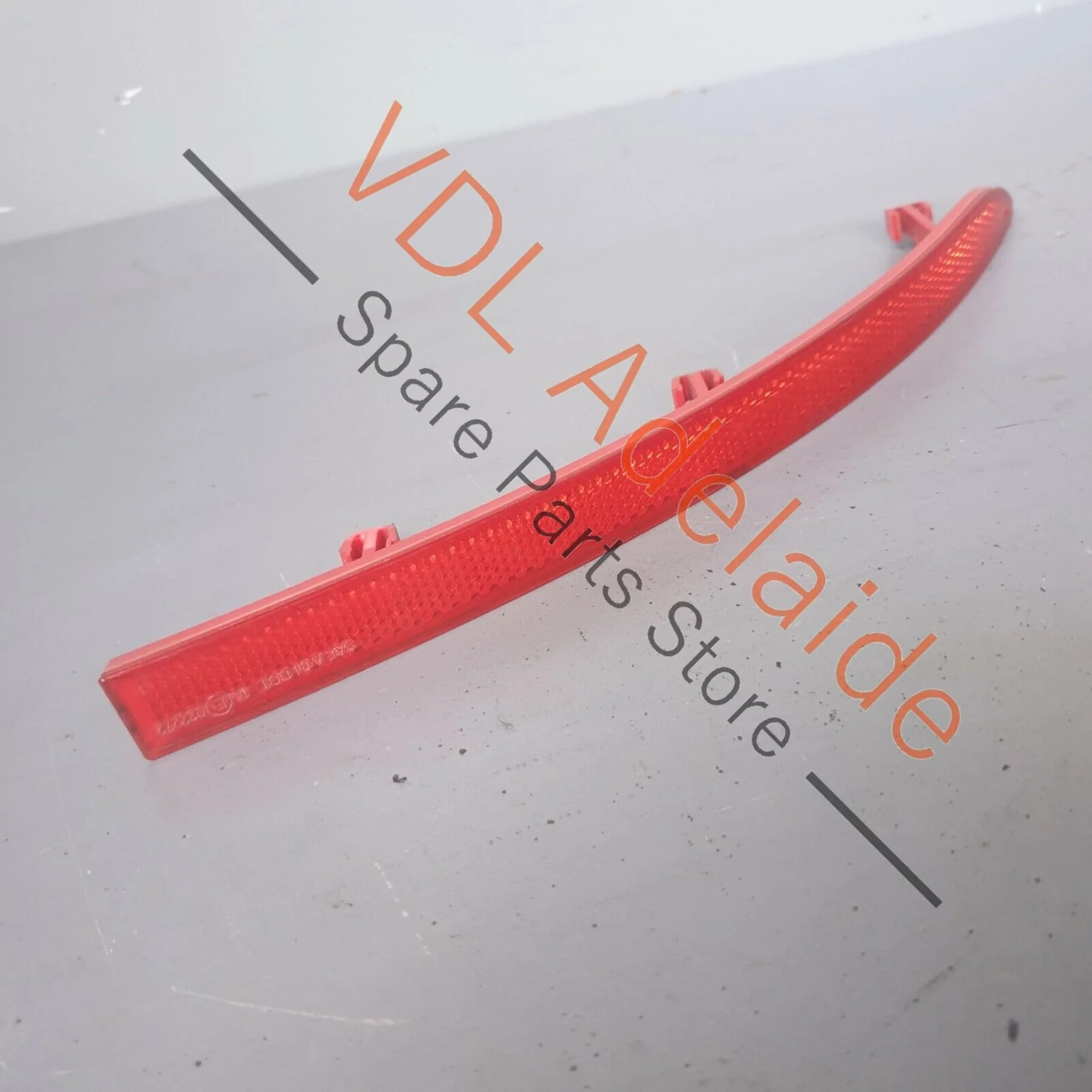 VW Tiguan R 5N MK1 Left Side Rear Bumper Mounted Reflector 5N0945105 JES - Image 4