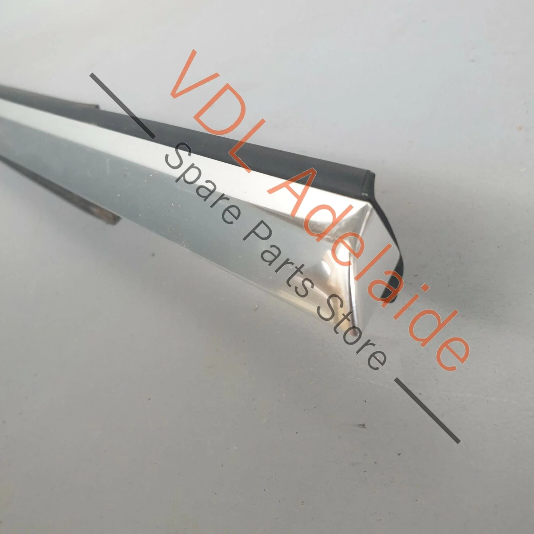 Audi S3 8V Exterior Window Slot Seal Moulding with Chrome Trim Left LHS Rear - Image 3