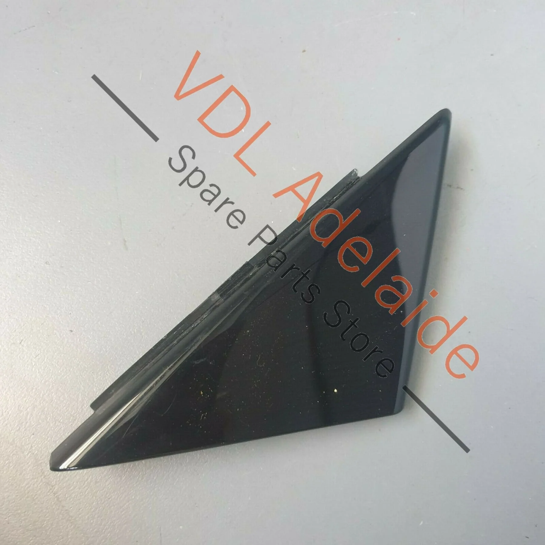 Audi S3 8V Exterior Front Door Corner Trim Moulding Gloss Black LHS Left Front 8V5837637A