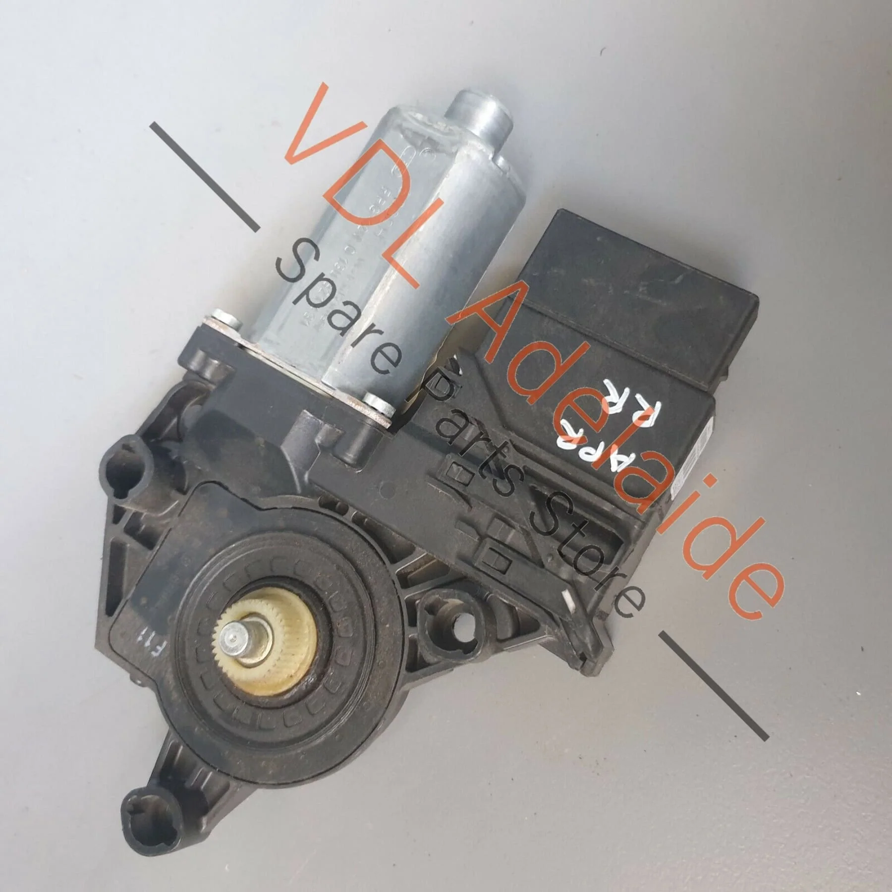 Volkswagen VW Golf R MK6 Rear Right Window Regulator Motor 5K0959704D - Image 4