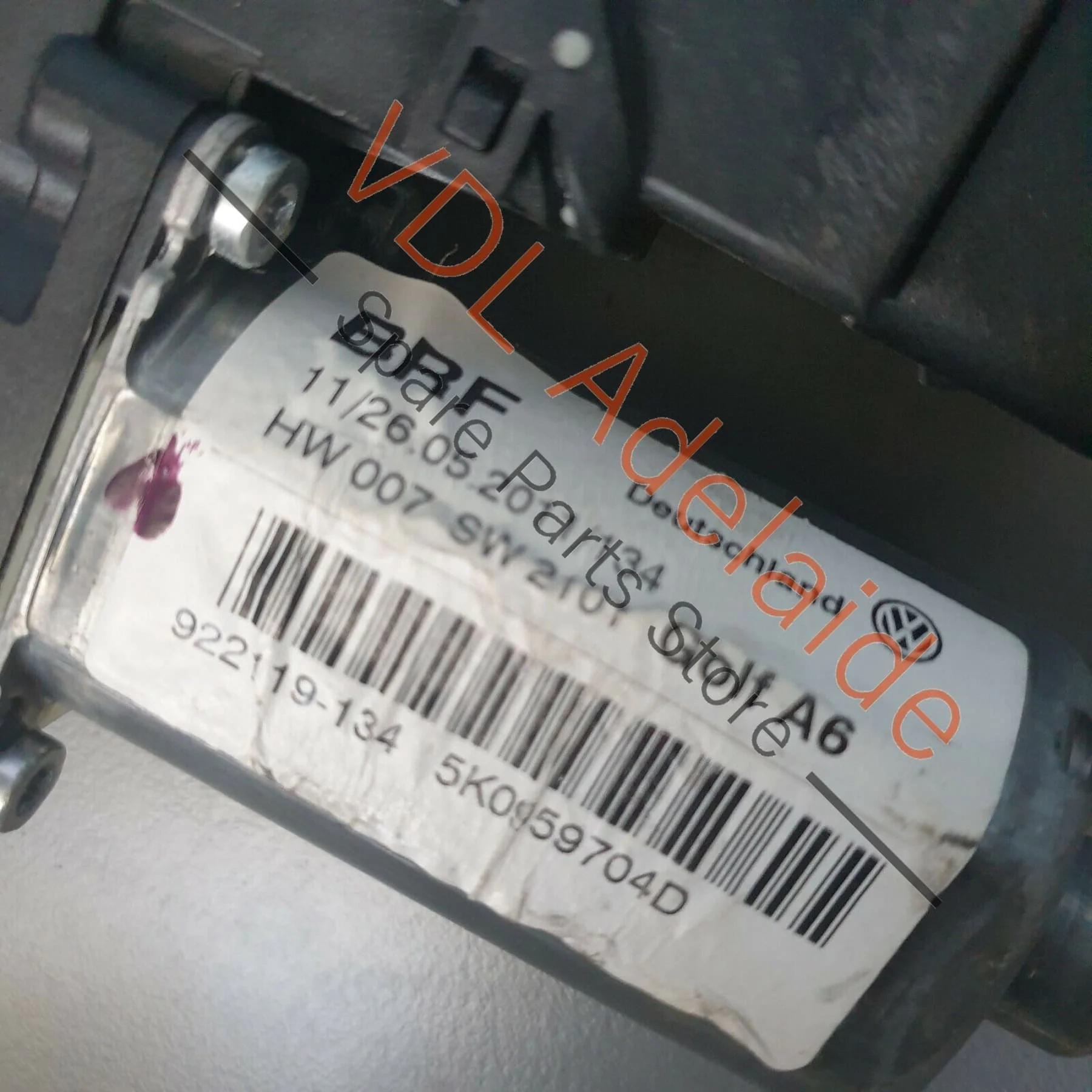 Volkswagen VW Golf MK6 Window Regulator Motor Rear Right 5K0959704D - Image 3
