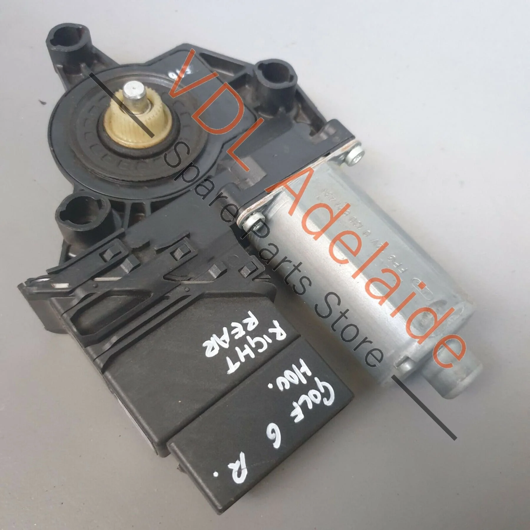 Volkswagen VW Golf R Mk6 Rear Right Window Regulator Motor 5K0959704D - Image 4