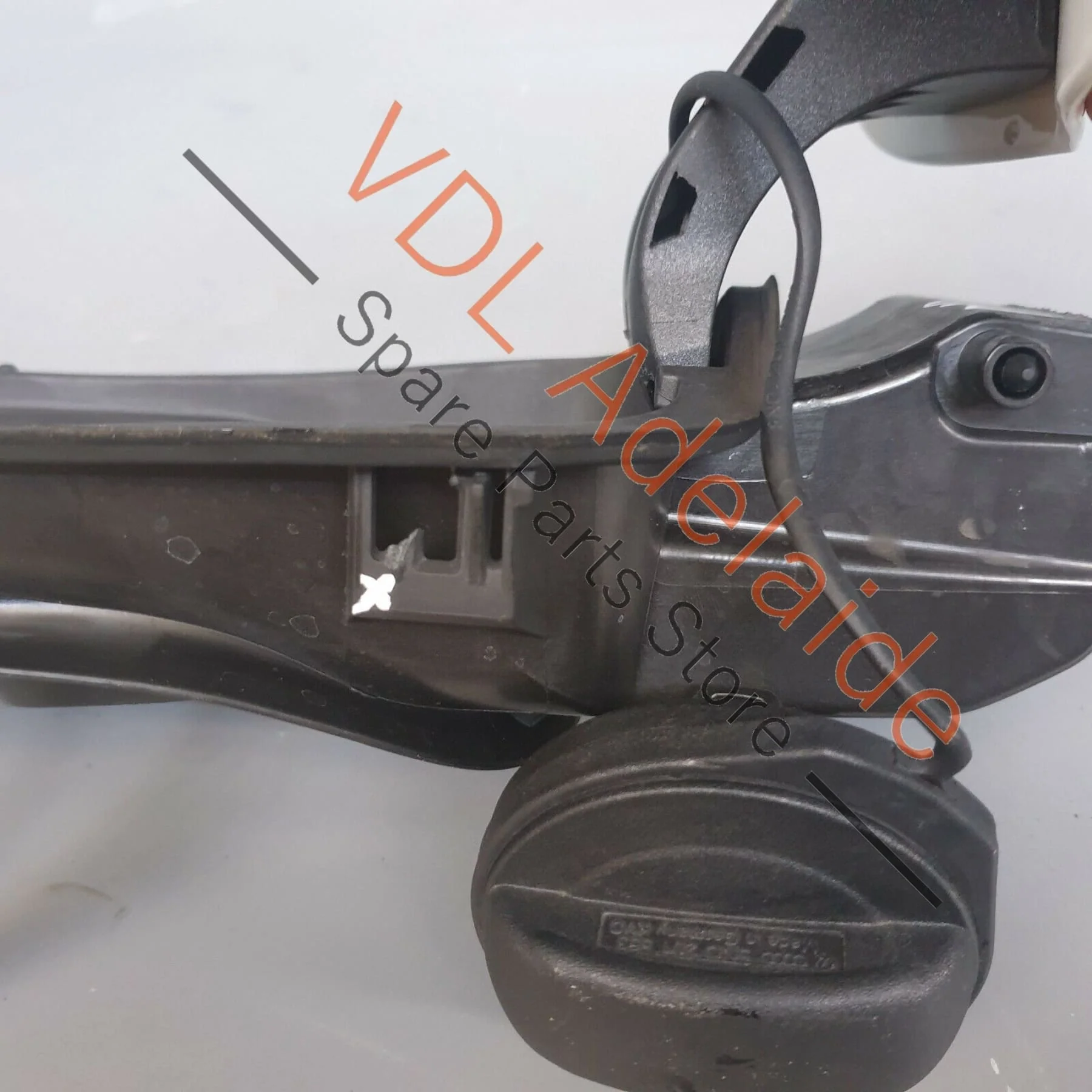 Audi S3 8V Petrol Fuel Filler Flap Lid Door Cap with Actuator Glacier White 2Y2Y - Image 5