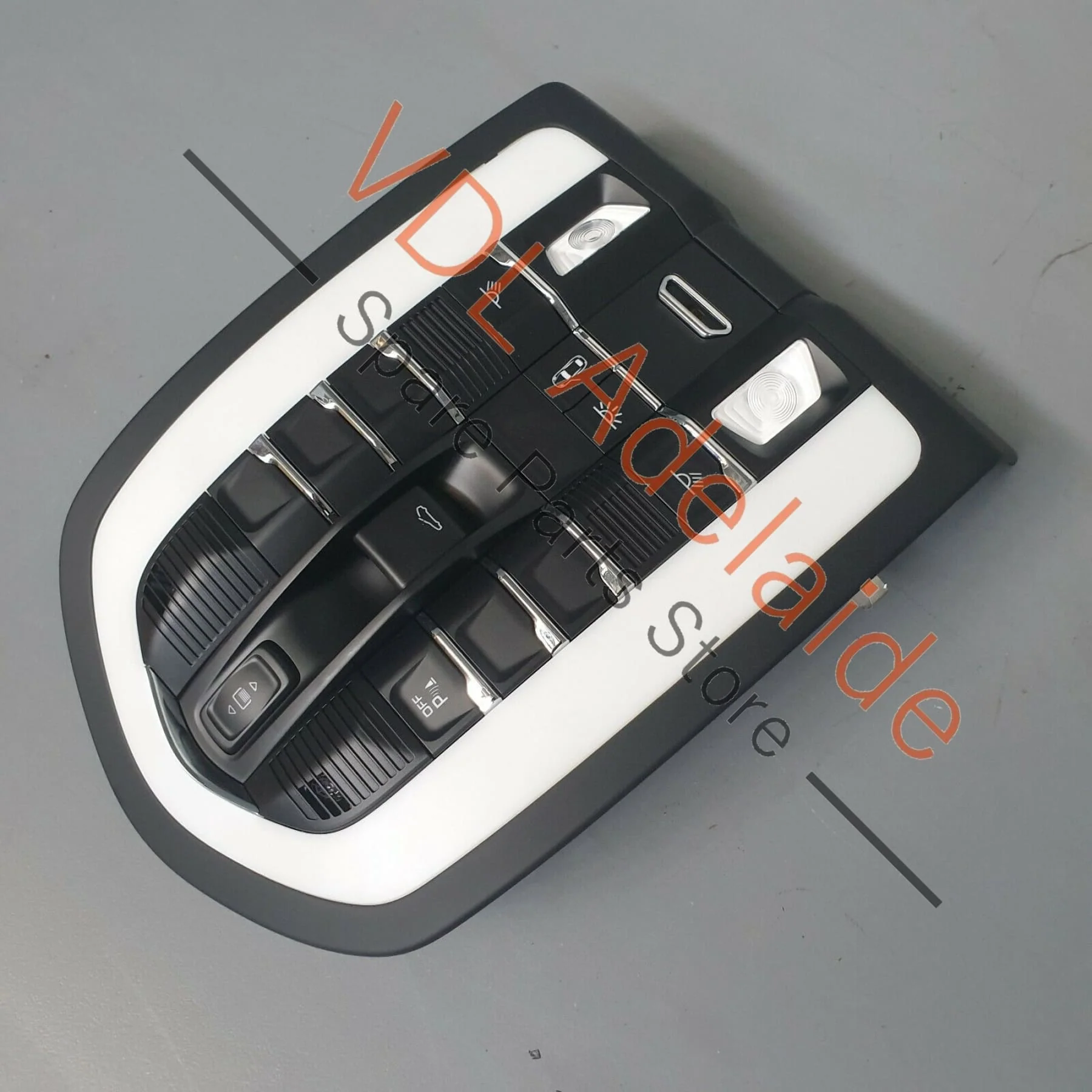 Porsche Macan GTS 95B Interior Overhead Dome Light Roof Console Sunroof Switch - Image 4
