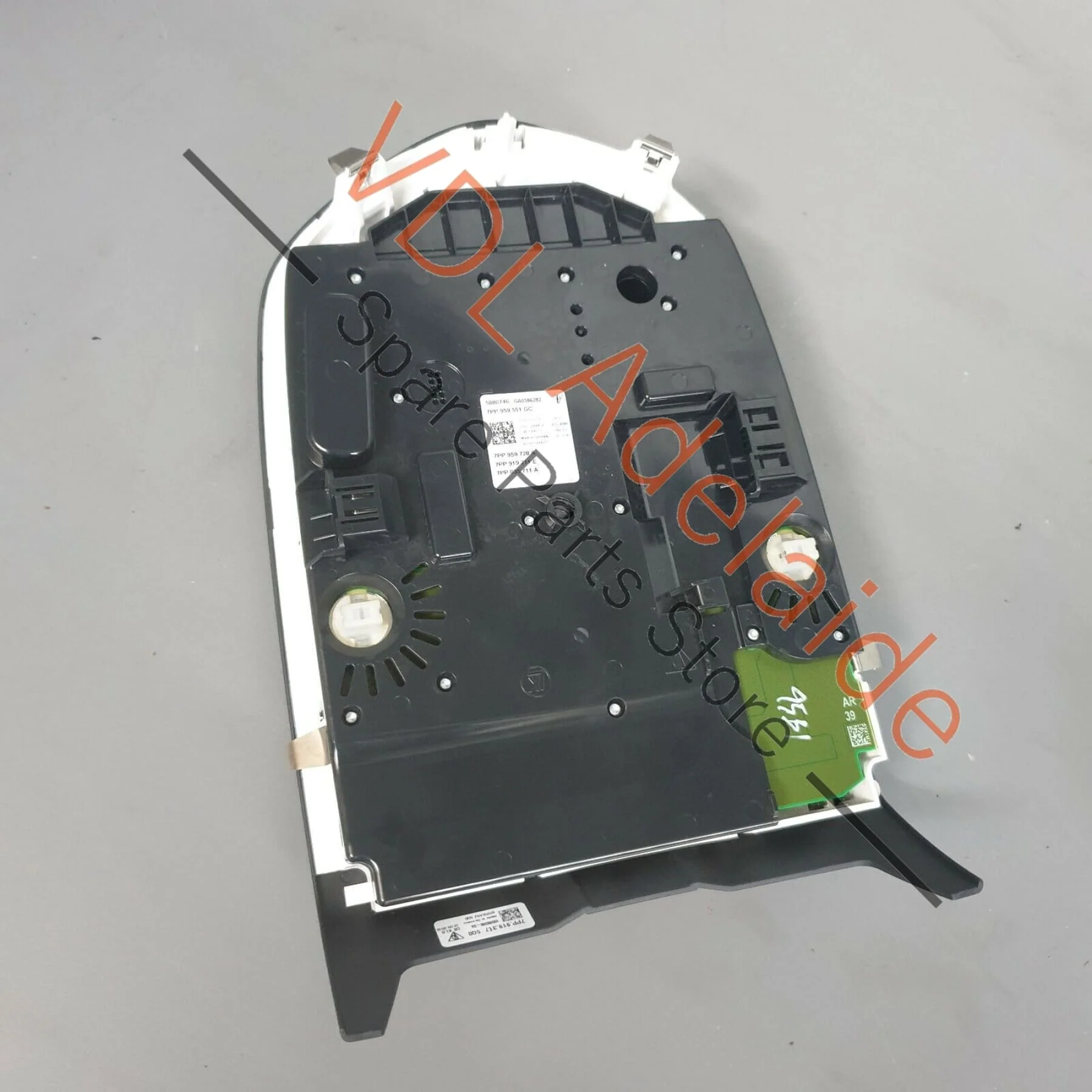 Porsche Macan GTS 95B Interior Overhead Dome Light Roof Console Sunroof Switch - Image 5