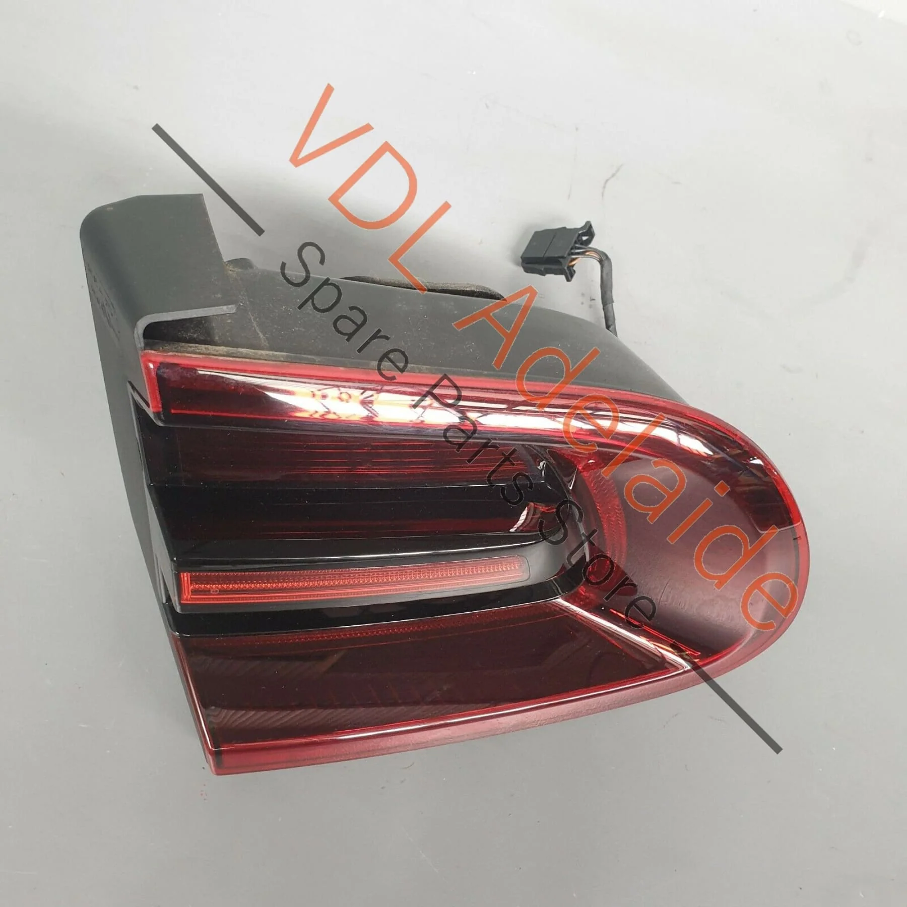 Genuine OEM Porsche Macan GTS 95B Rear Left LHS Inner Tail Light - Image 2