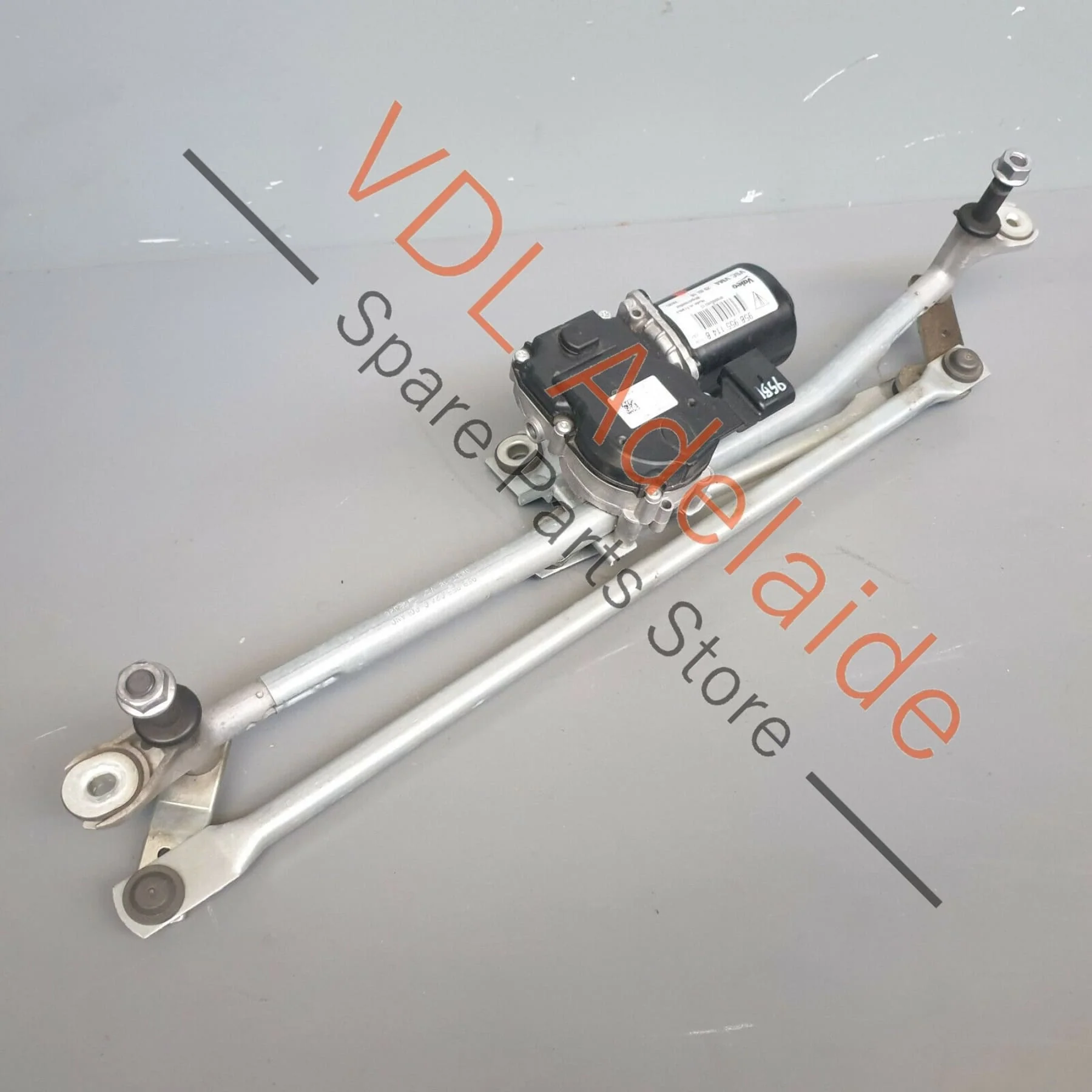 Porsche Macan 95B Front Windscreen Wiper Motor Linkage Assembly for RHD 95B955114A - Image 4