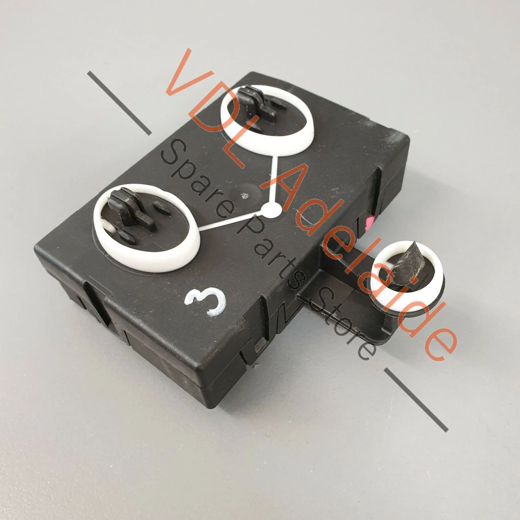 Porsche Macan Door Control Module Rear Passenger Side - Image 5