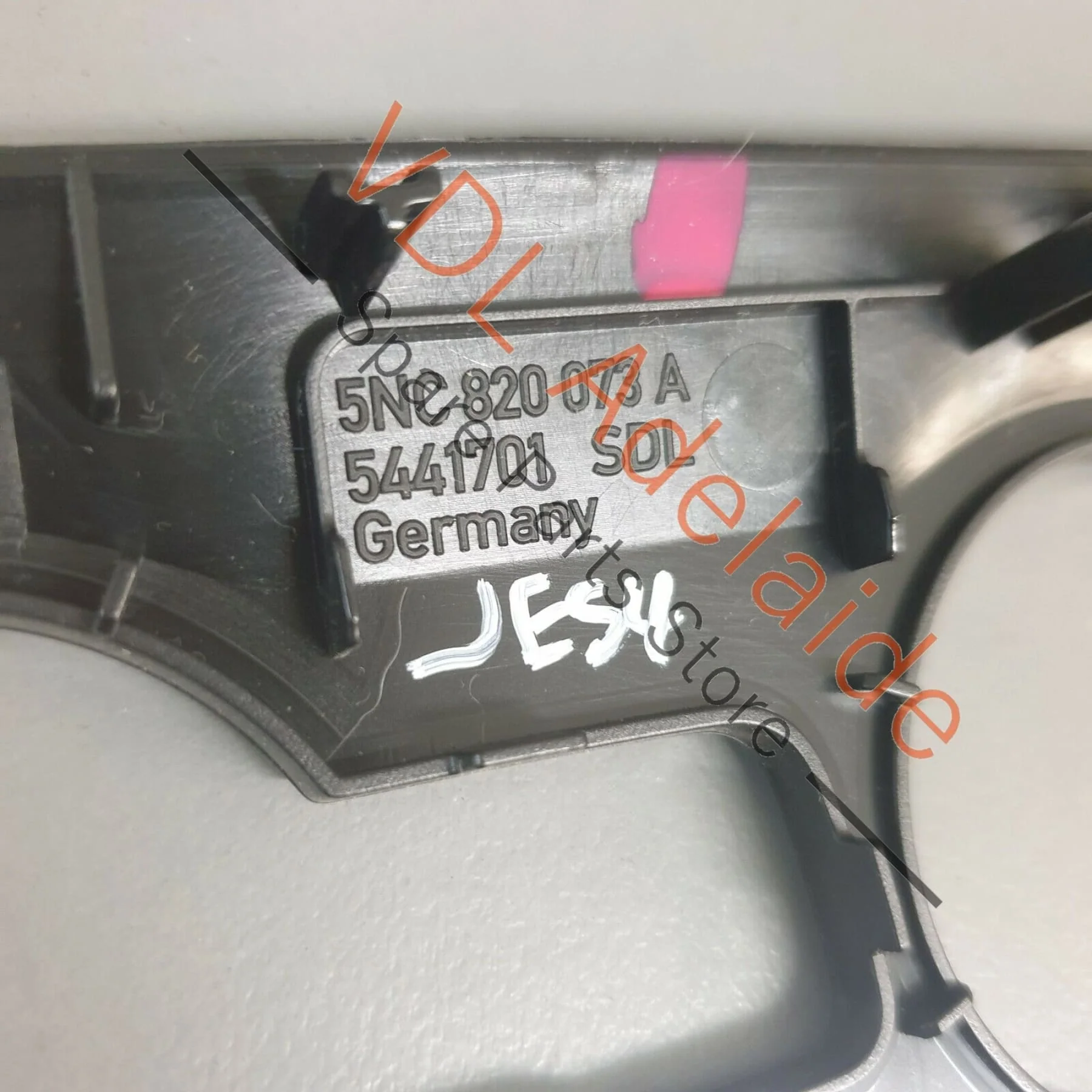 VW Tiguan MQB Gen2 Trim for AC Switch Display Polar Night 5NC820073A - Image 5