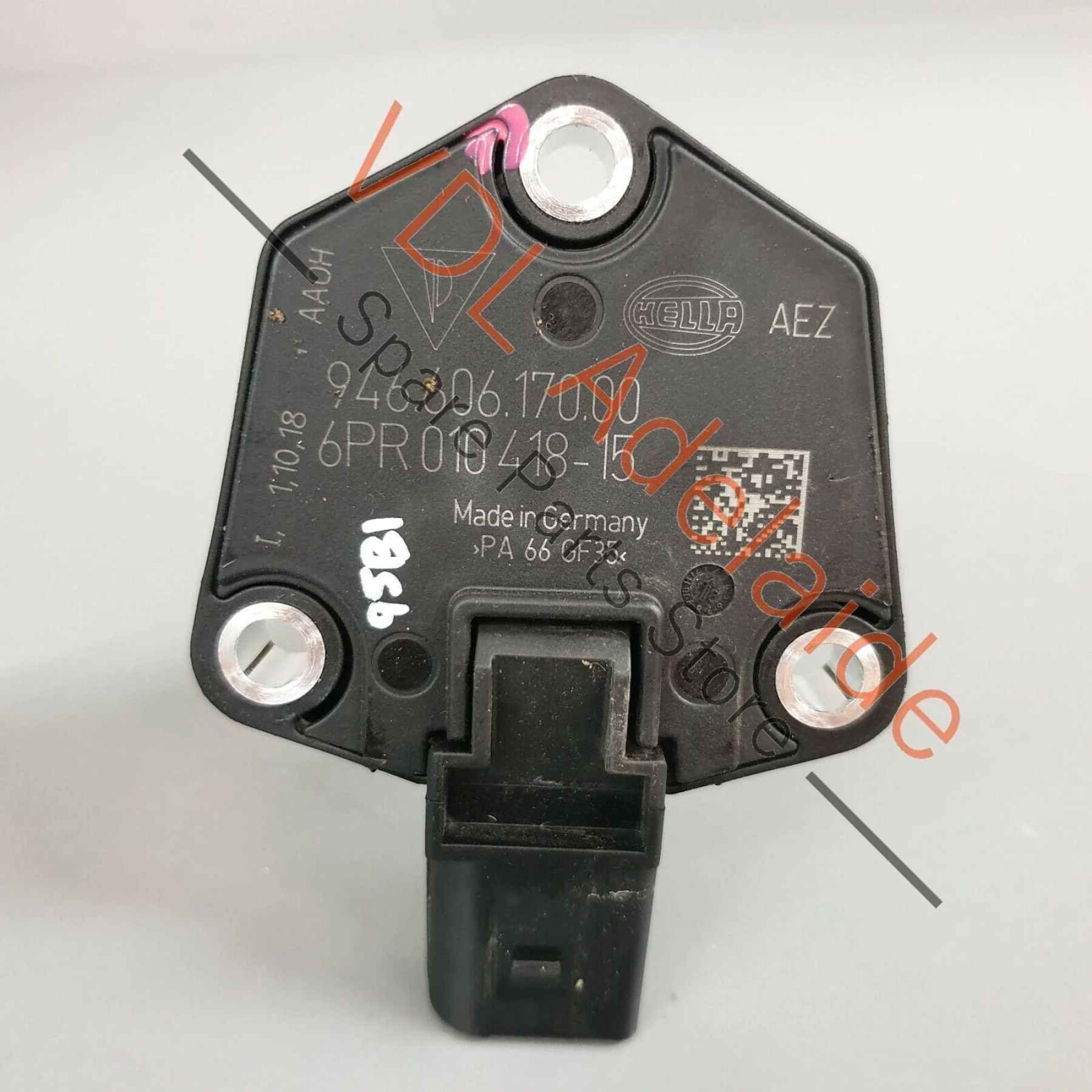 Genuine Porsche Macan 95B Engine Oil Sump Level Sensor 94660617000 - Image 2