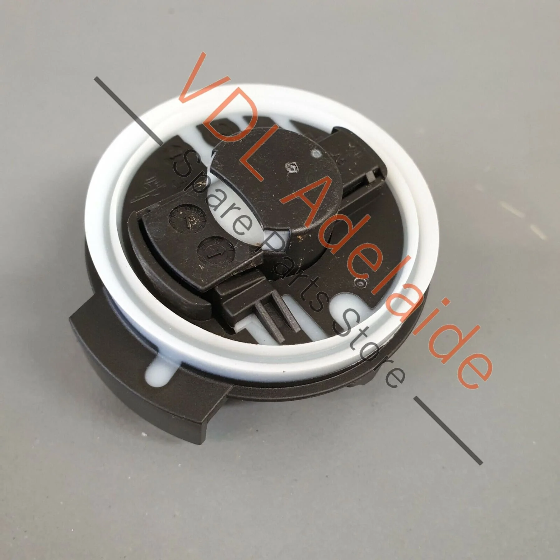 VW Tiguan MQB Gen2 Airbag Impact Pressure Sensor 5Q0959354 - Image 5
