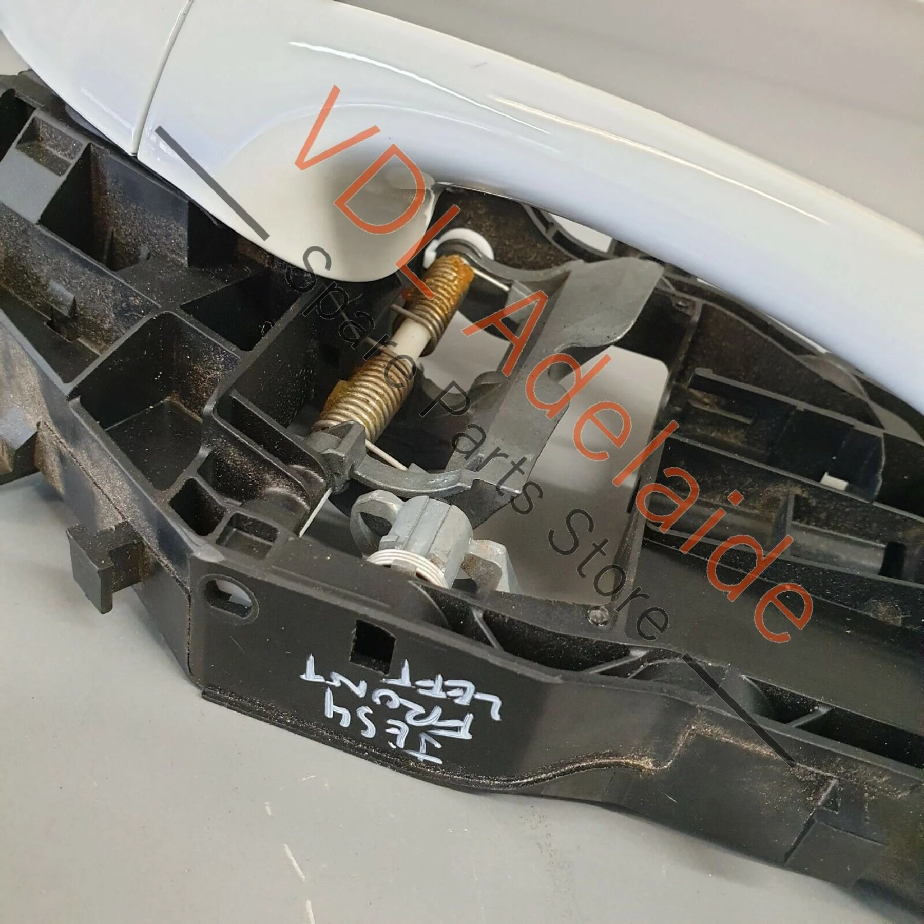 VW Tiguan MQB Gen2 Front Left Exterior Door Handle Pure White 0Q C9A KESSY - Image 5