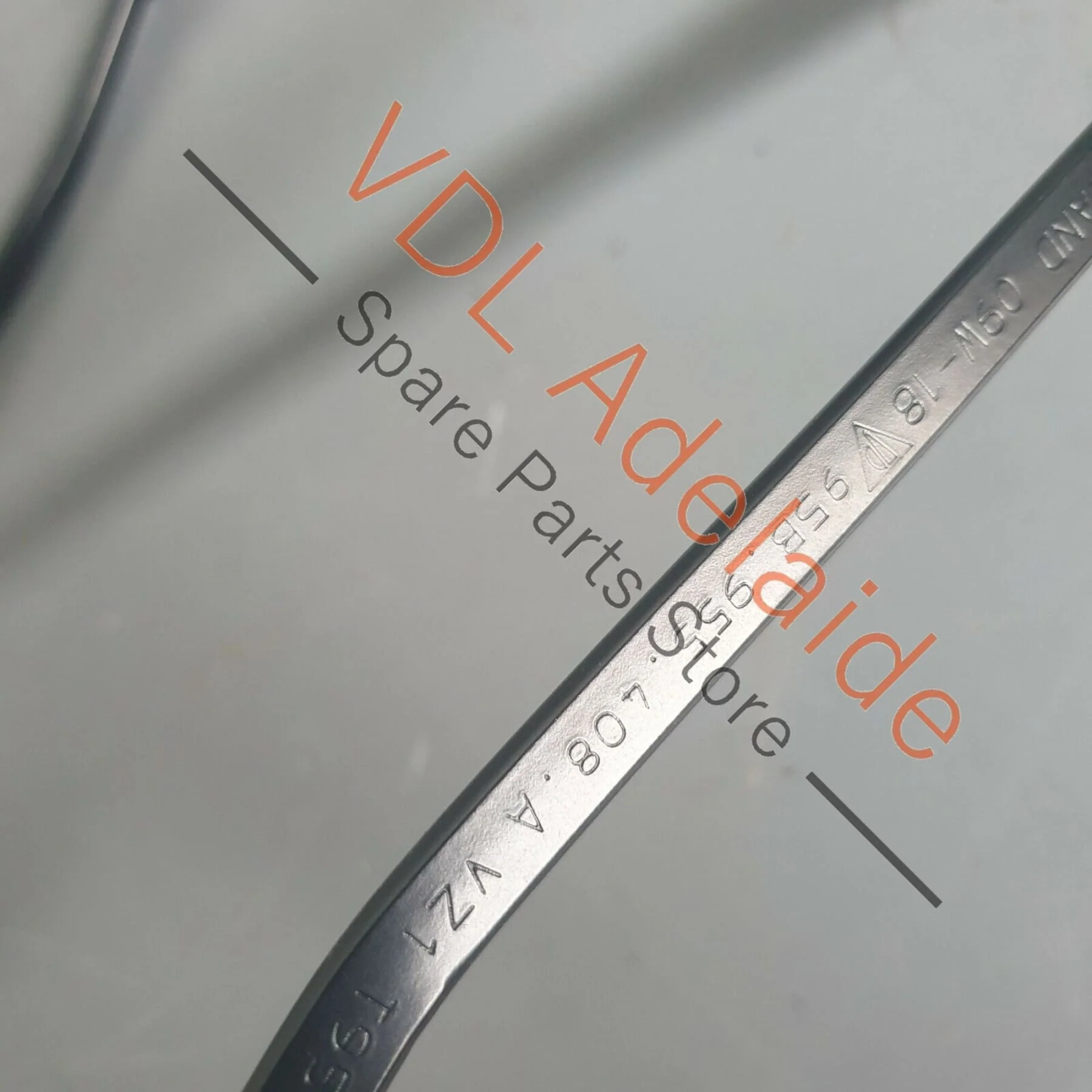 Porsche Macan 95B Front Windscreen Wiper Wipers Arm Arms Pair for RHD - Image 9