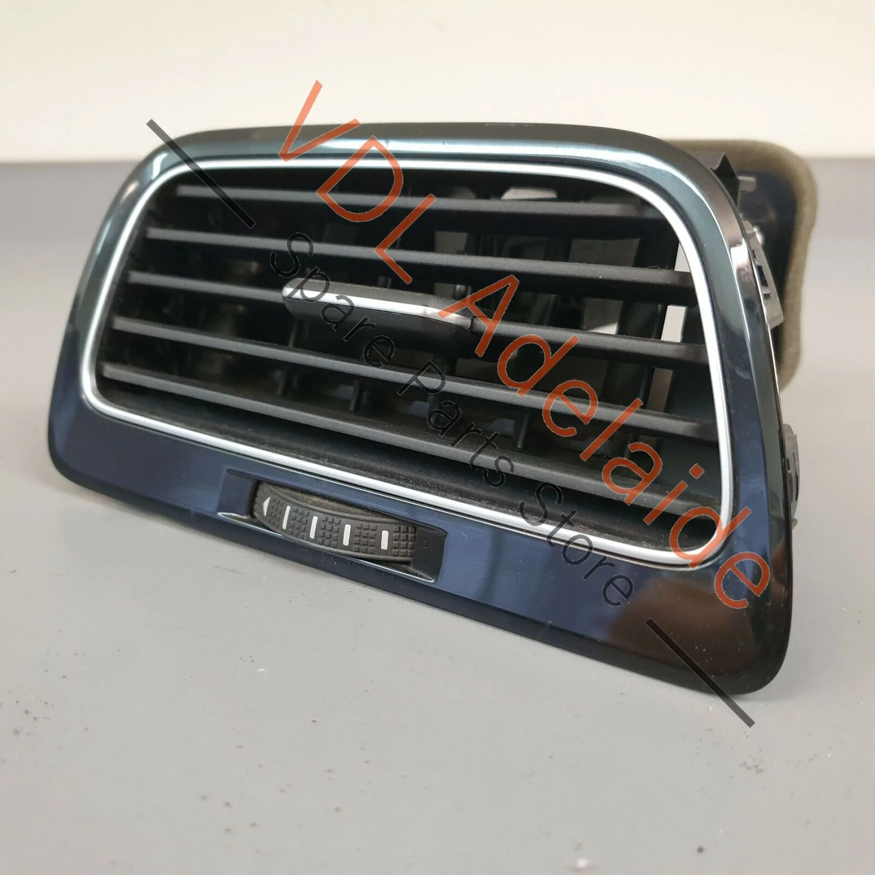 VW Golf MK7 7.5 Left Passenger Side Dash Air Vent & Trim for RHD 5G2819703R