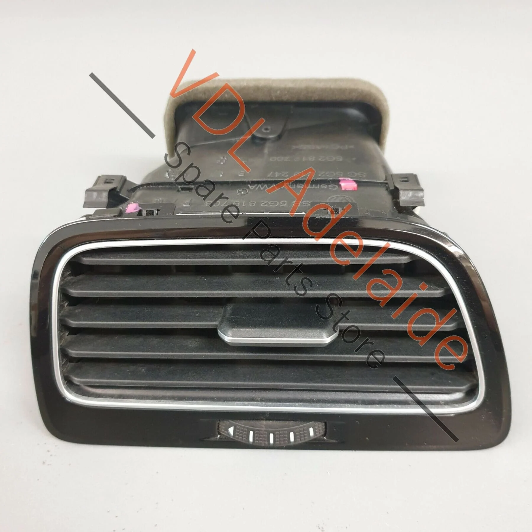 VW Golf MK7 7.5 Left Passenger Side Dash Air Vent & Trim for RHD 5G2819703R - Image 3