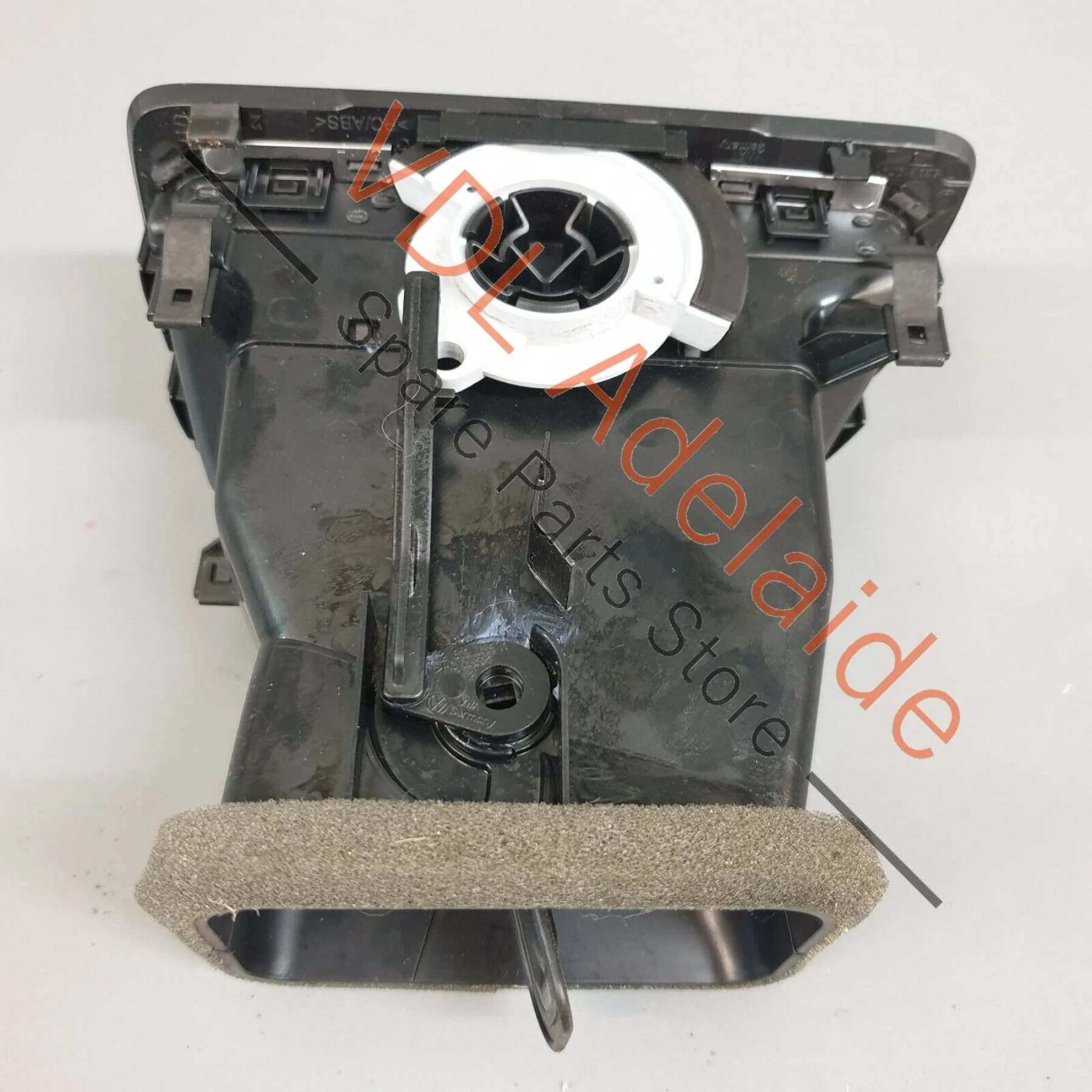 VW Golf MK7 7.5 Left Passenger Side Dash Air Vent & Trim for RHD 5G2819703R - Image 5