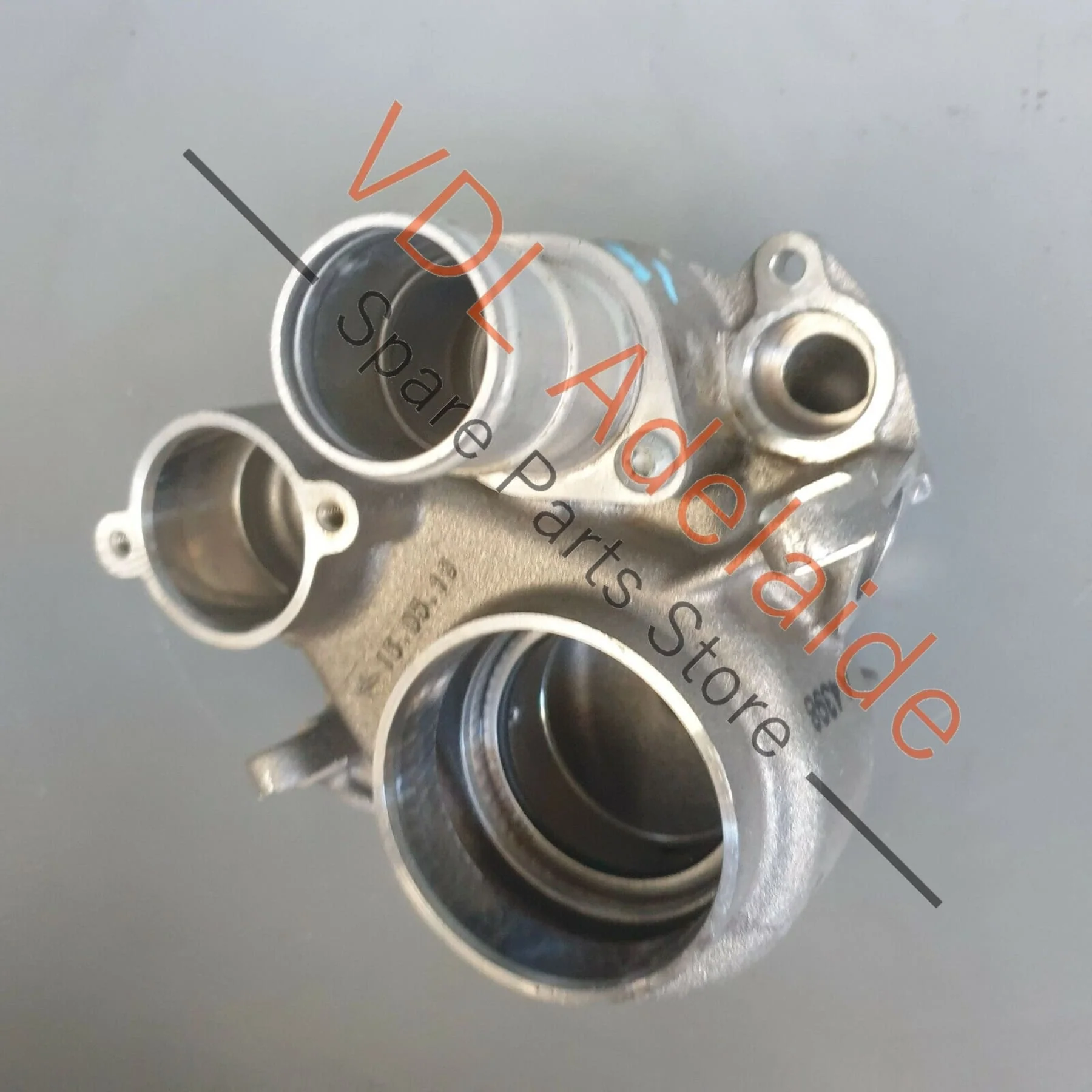 Porsche Macan 95B Petrol V6 Thermostat Housing for Coolant