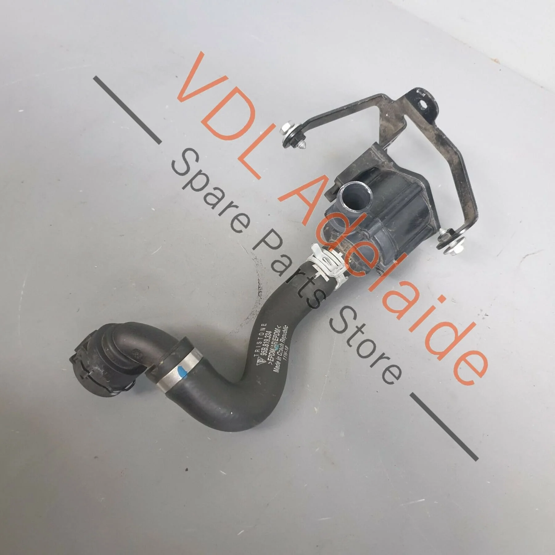 Porsche Macan 95B Aux Auxiliary Coolant Water Pump & Return Hose 8K0819025AB - Image 3