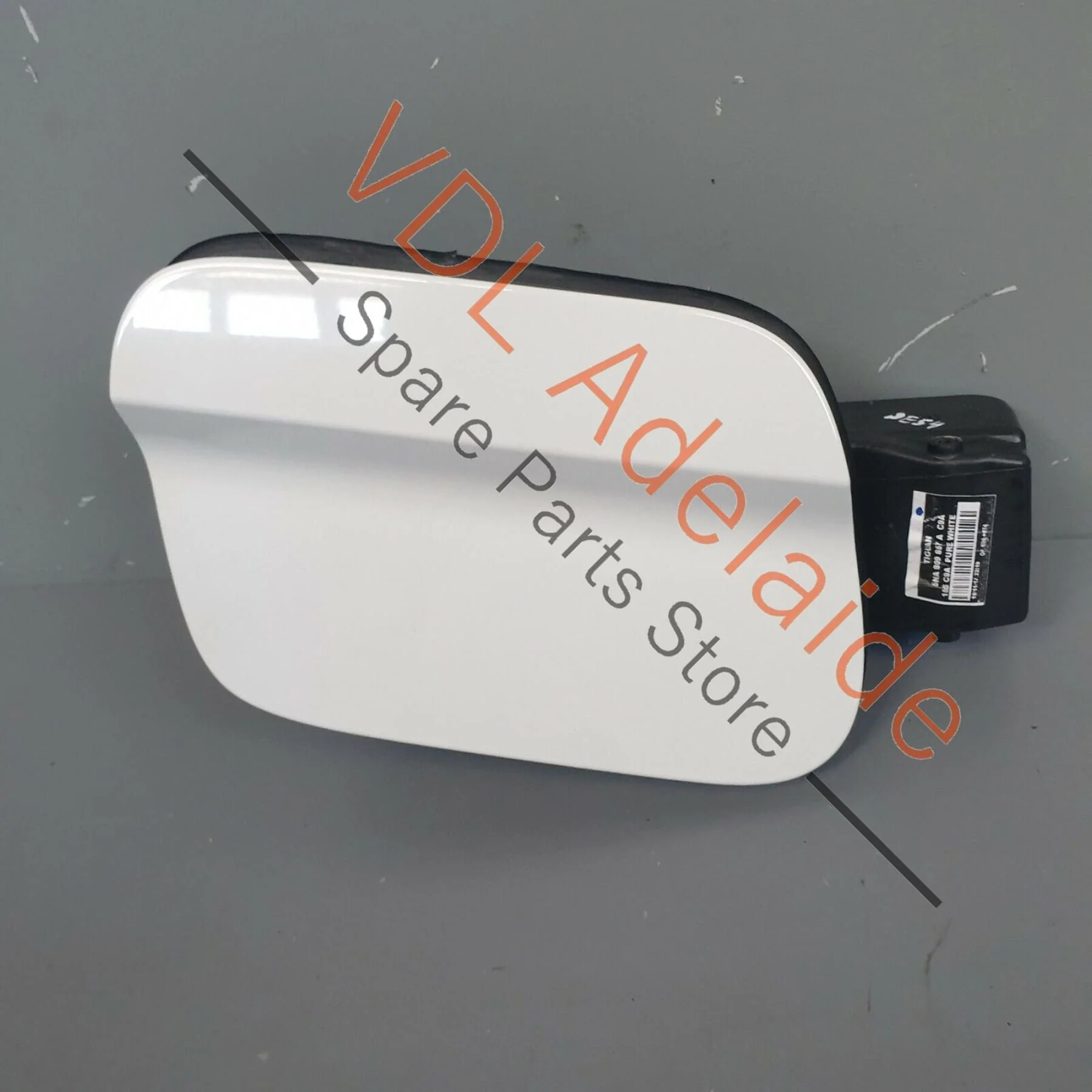 VW Tiguan MQB Mk2 Fuel Filler Door Flap Lid Flap White 5NA809857A
