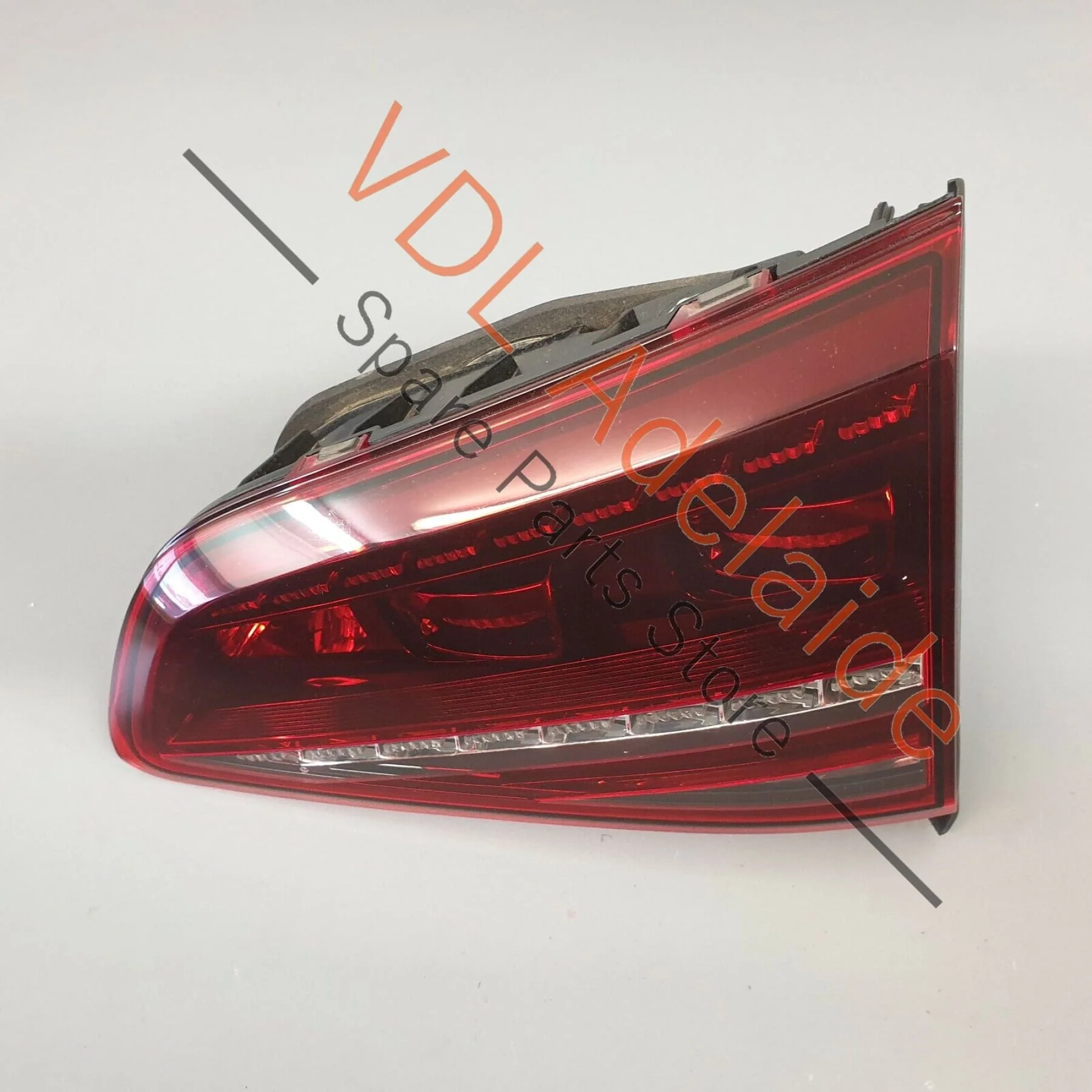 VW Golf R MK7 Genuine OEM Right Side Inner LED Tinted Tail Light 5G0945308E - Image 4
