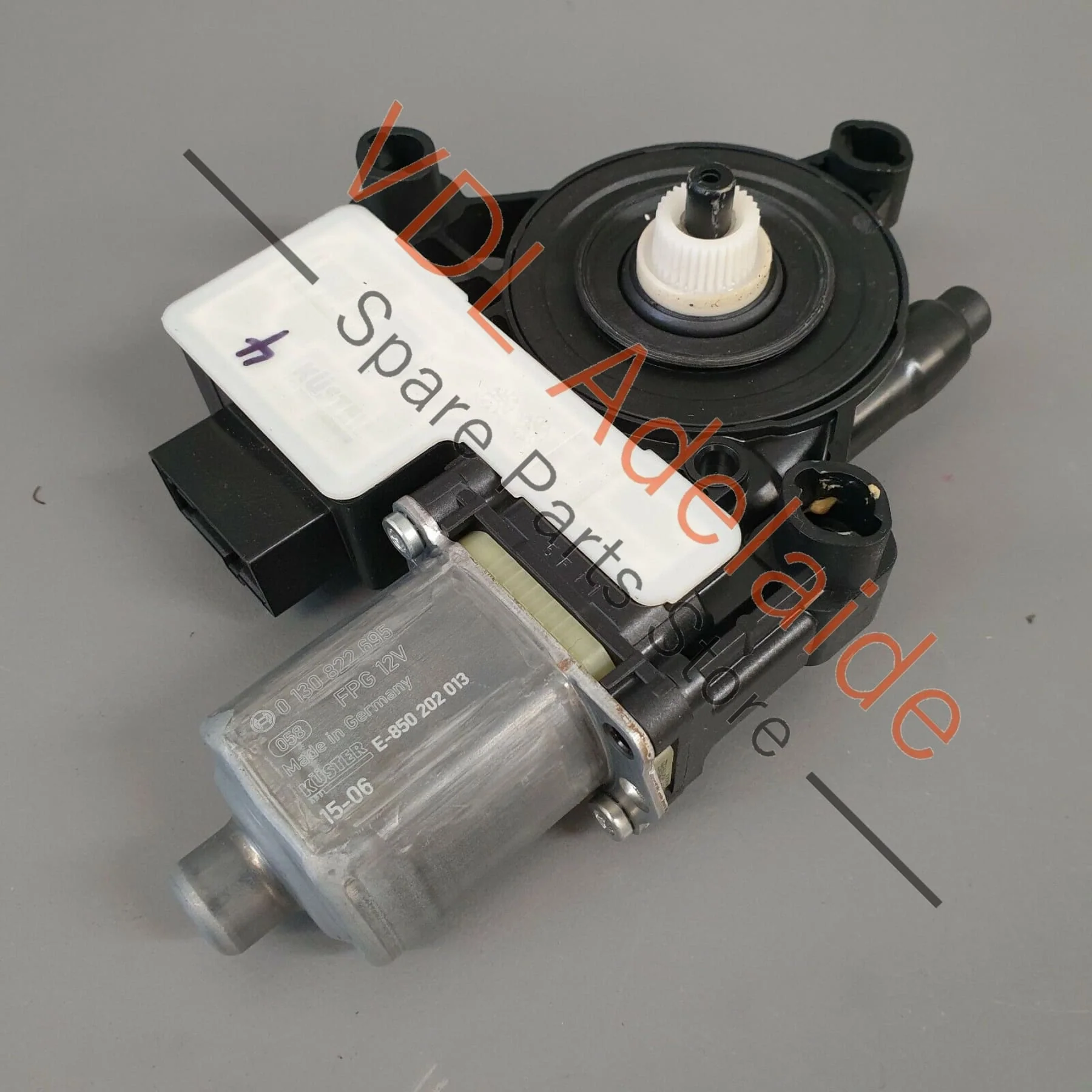 VW Golf R MK7 Rear Left Window Regulator Motor - Image 4