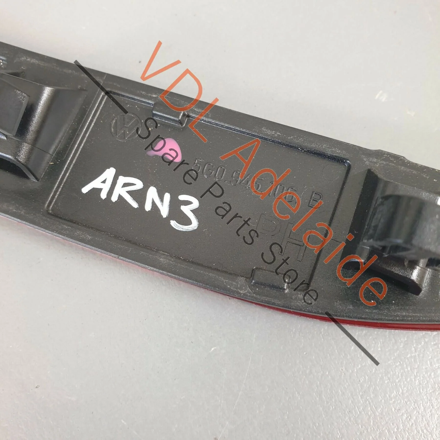 VW Golf R MK7 Rear Right Tinted Bumper Light Reflector 5G0945106B - Image 7