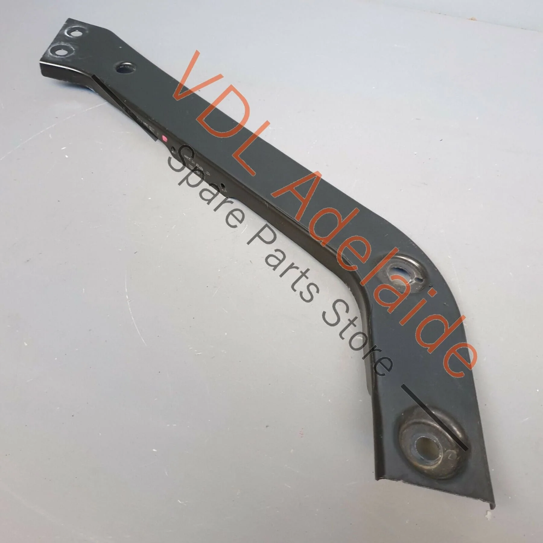 VW Tiguan MQB Mk2 Radiator Lock Carrier Right Upper Brace Support 5NA805932A - Image 4