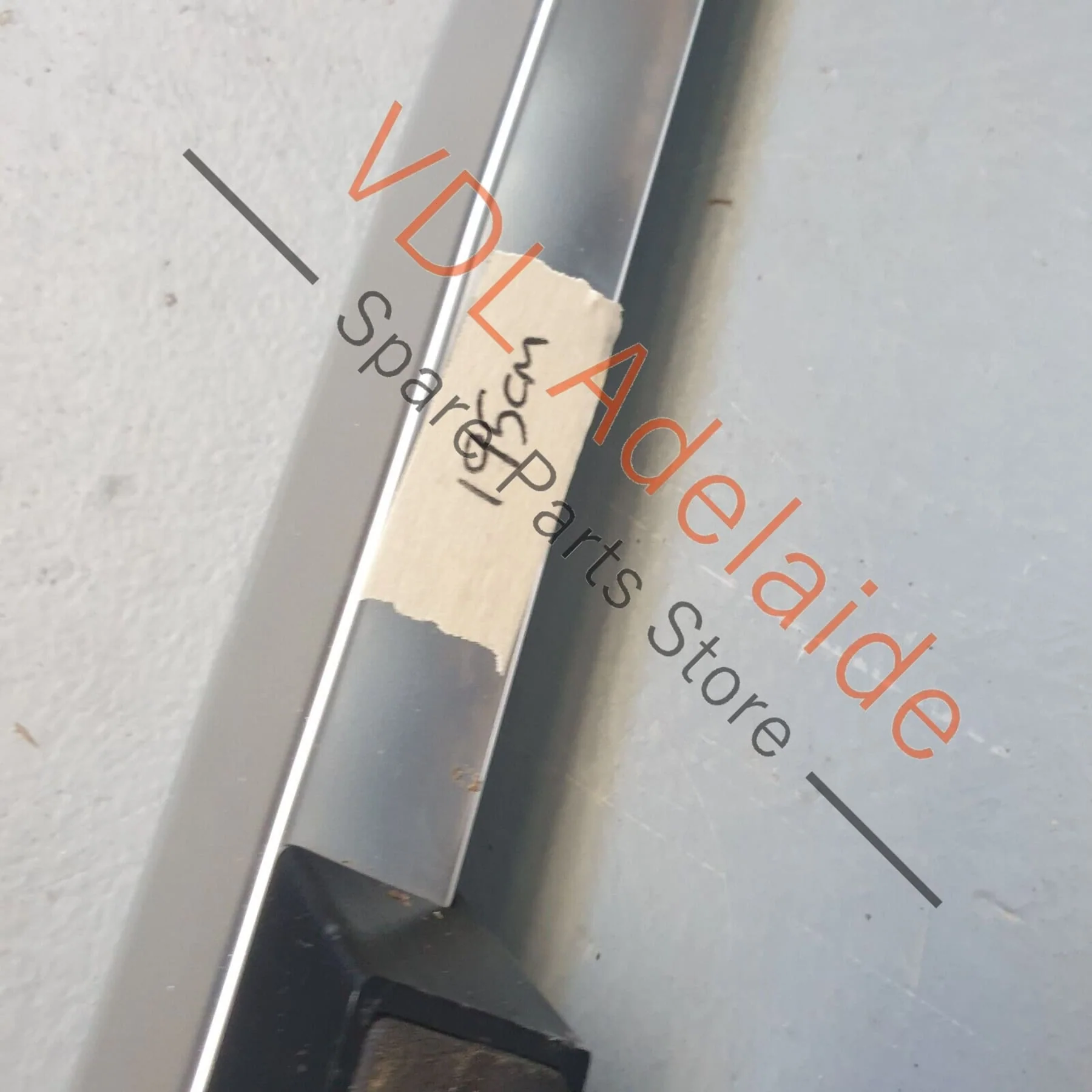 VW Golf MK7 Wagon Estate Pair of Roof Rail Bars Silver Chrome Aluminium - Image 7