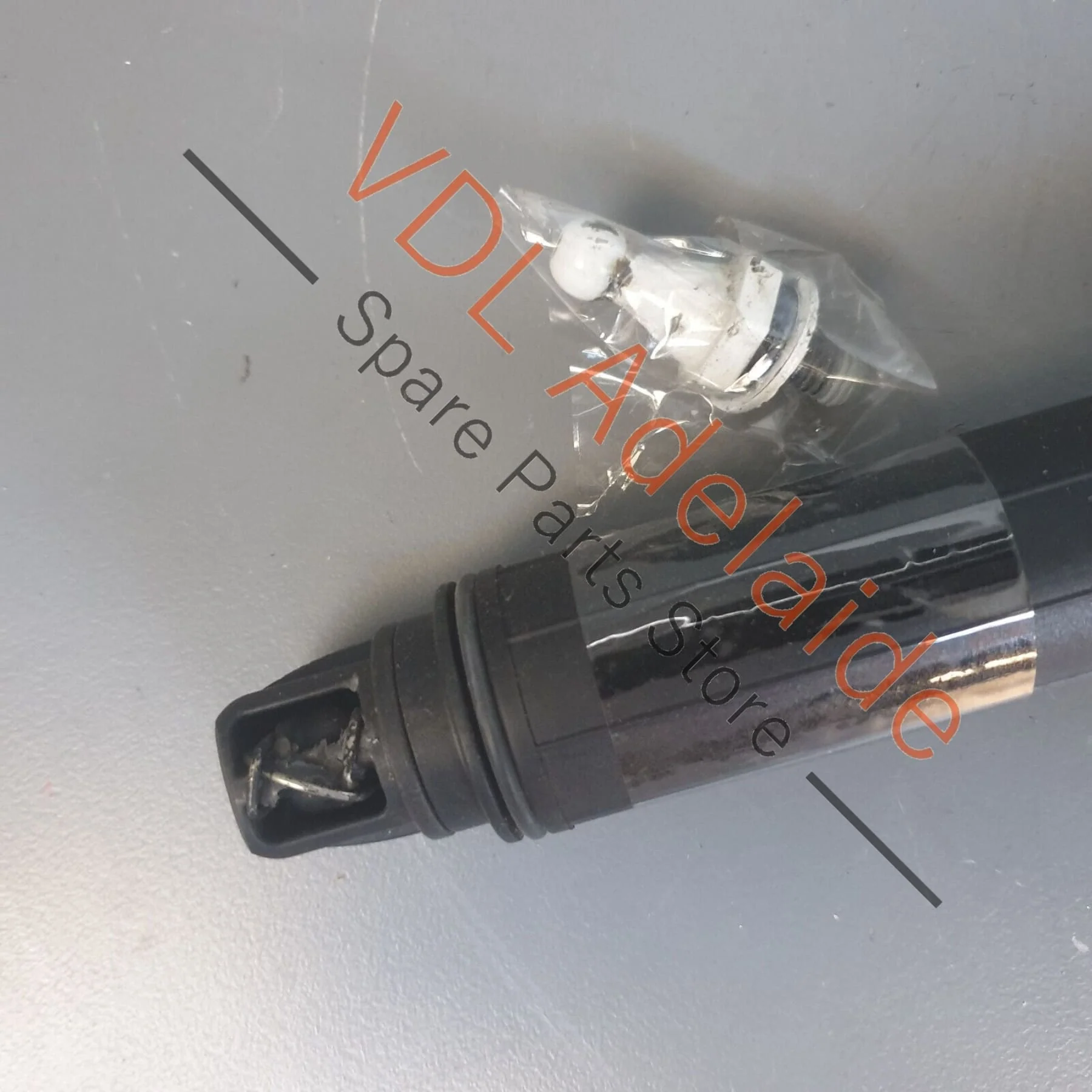 VW Tiguan MQB Mk2 Automatic  Opening Rear Lid Drive Unit Motor 5NA827851A 905 - Image 4