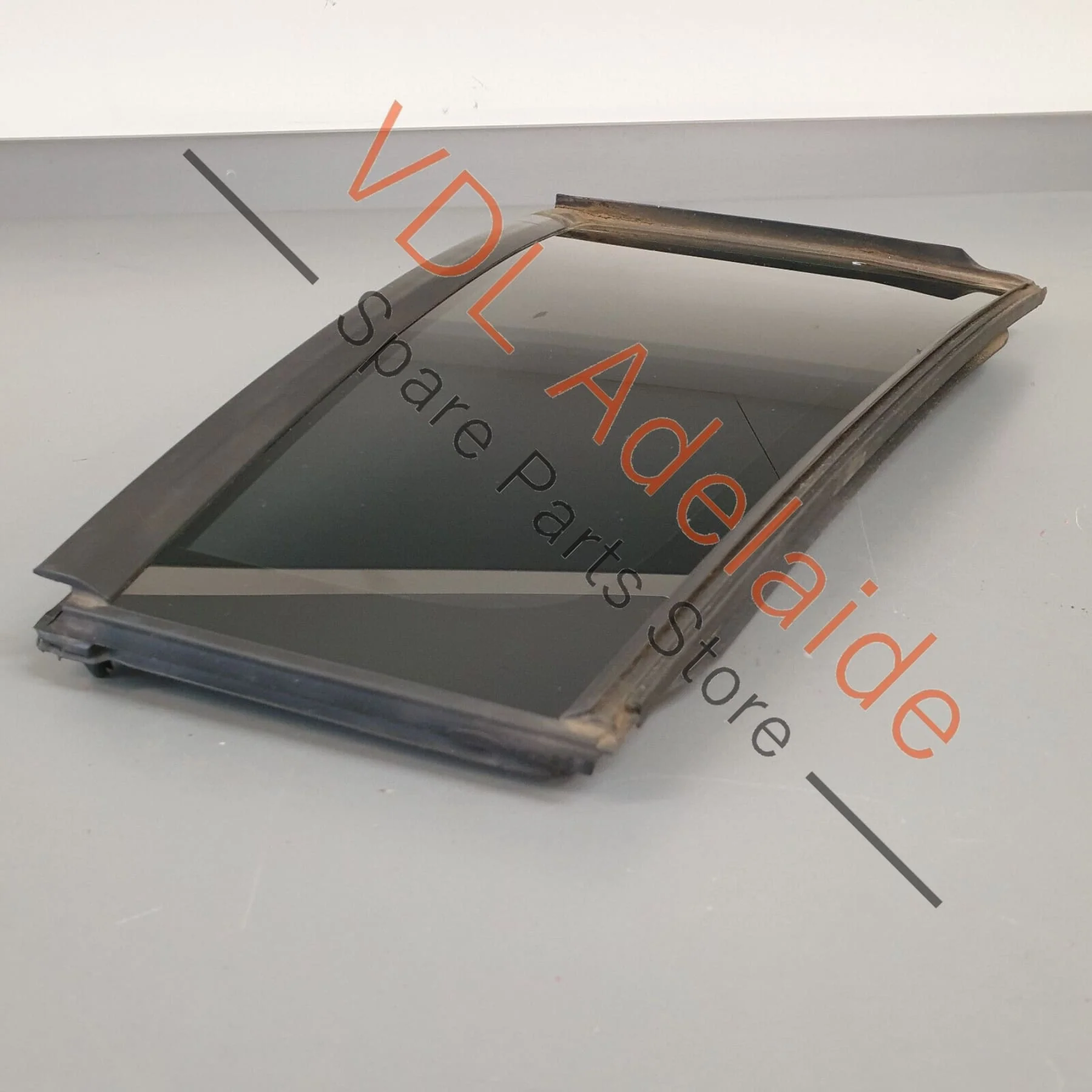 VW Golf MK7 Wagon Right RHS Fixed Window for Rear Door 5G9845214B - Image 7