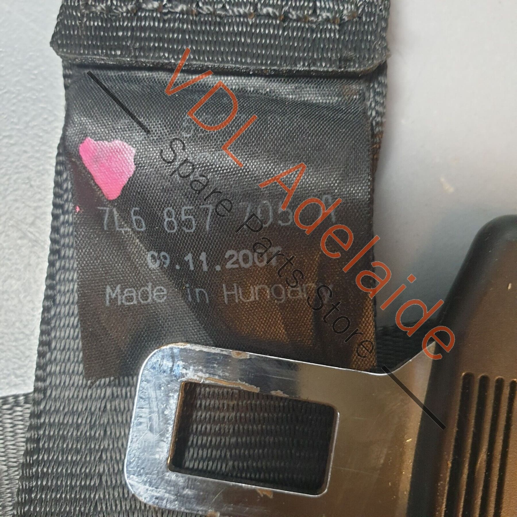 VW Touareg V10 7L Front Left Seatbelt 7L6857705A - Image 2