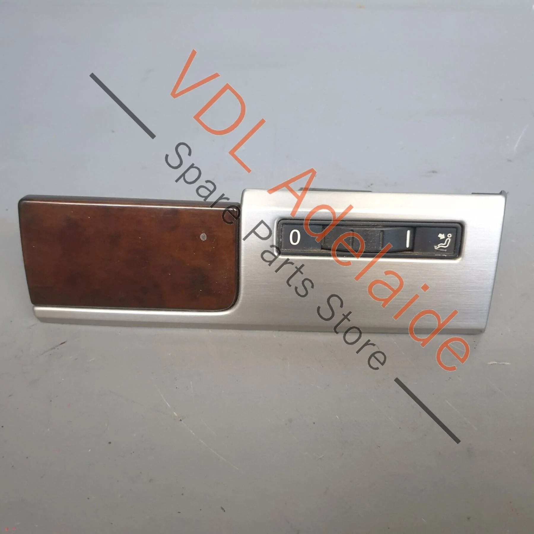 VW Touareg V10 7L Burr Walnut & Aluminium Dash Interior Trim for Key Hole 7L6857240G