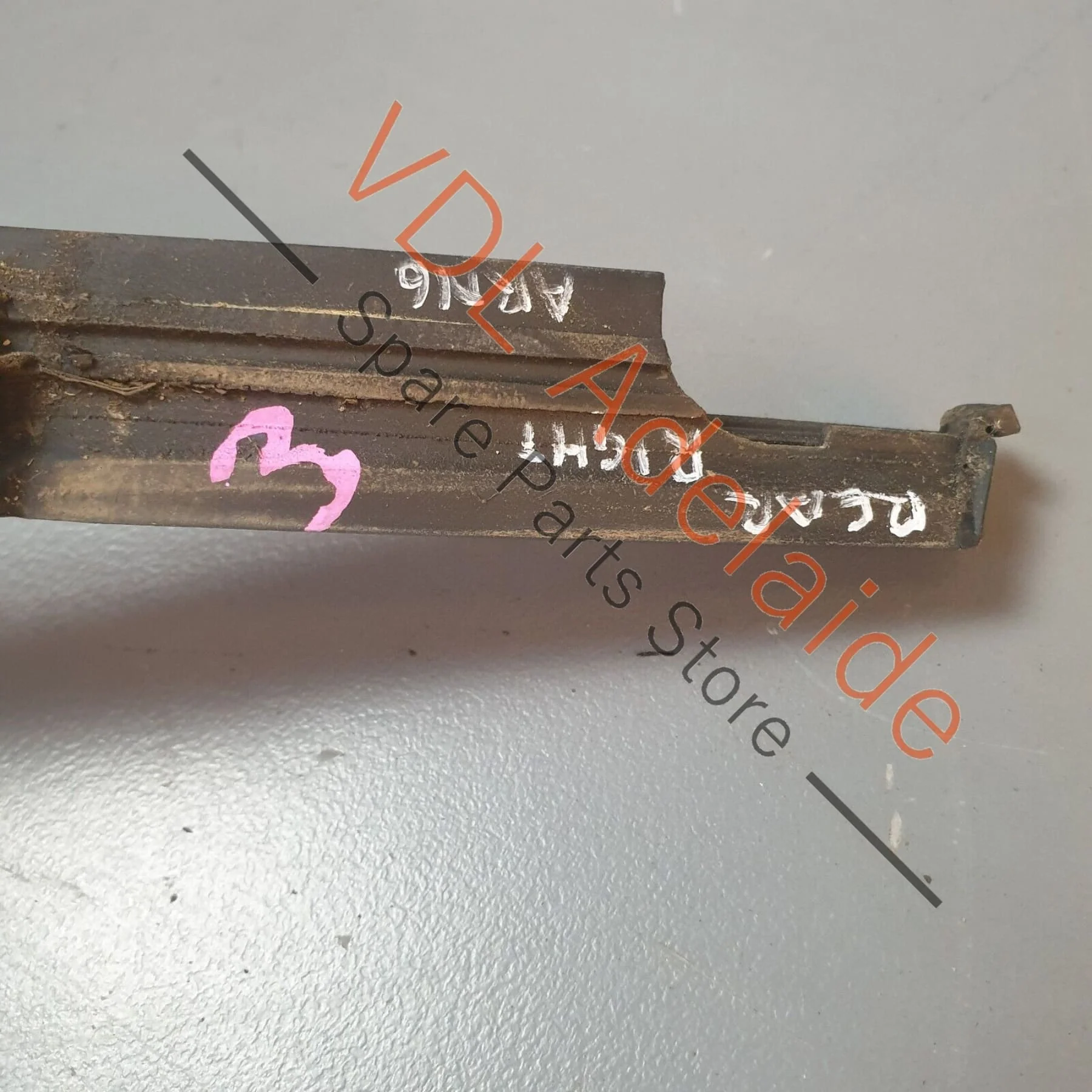 VW Golf GTi Mk7 Rear Right Door Window Aperture Weather Strip Slot Seal - Image 3