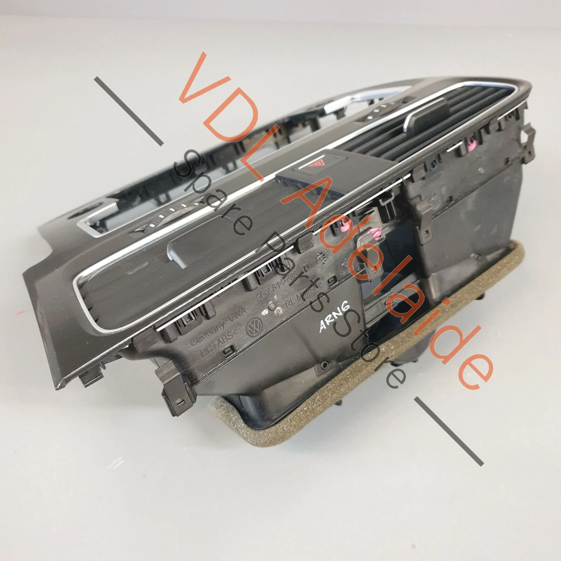 VW Golf GTi Mk7 Centre Dash Double Air Vent & Trim For RHD 5G2819728AG - Image 6