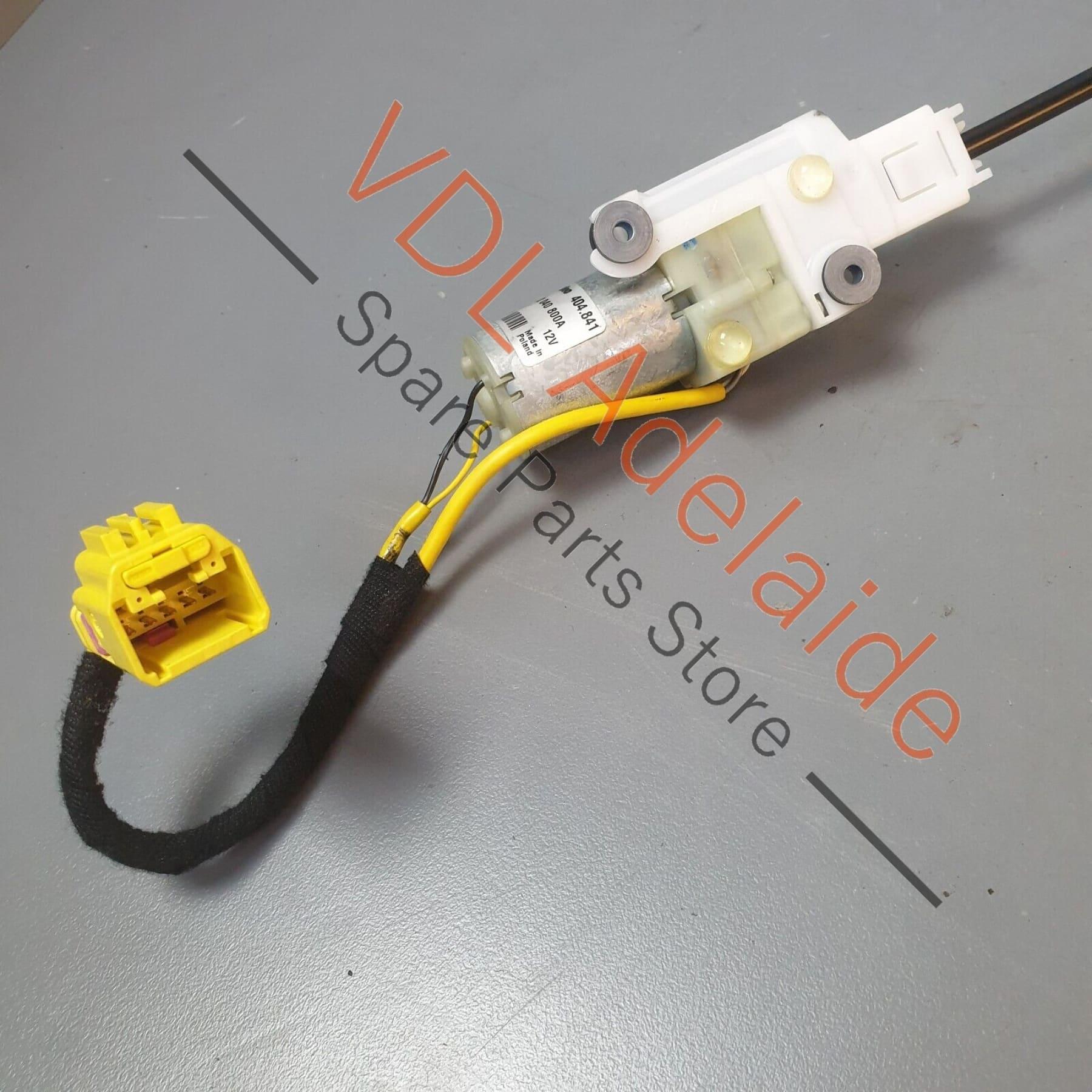 VW Touareg V10 7L Front Left Right Electric Seatbelt Height Adjuster 7L0857819H - Image 2