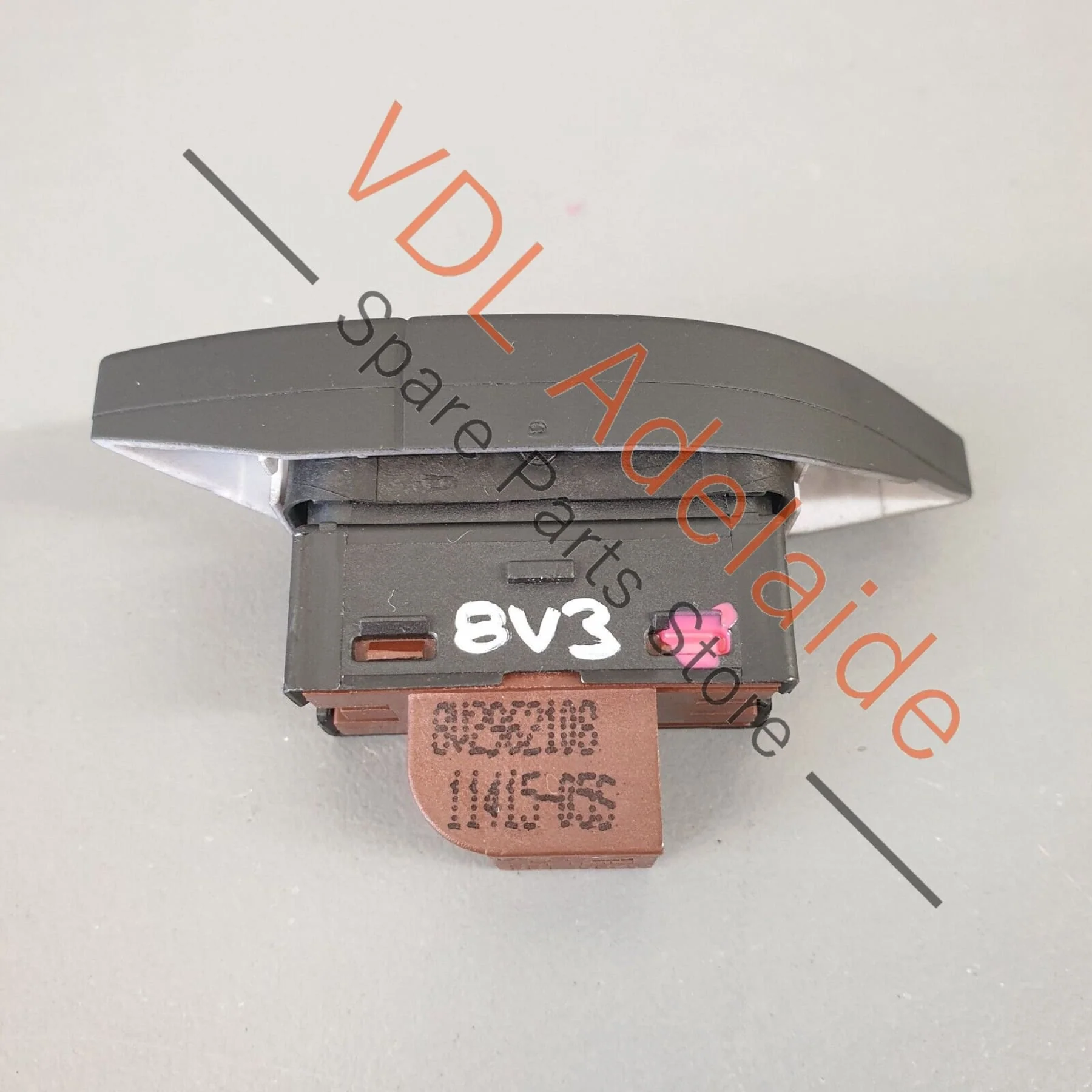 Audi RS3 S3 A3 8V Safety Switch for Central Locking System for RHD 8V2962108 - Image 3