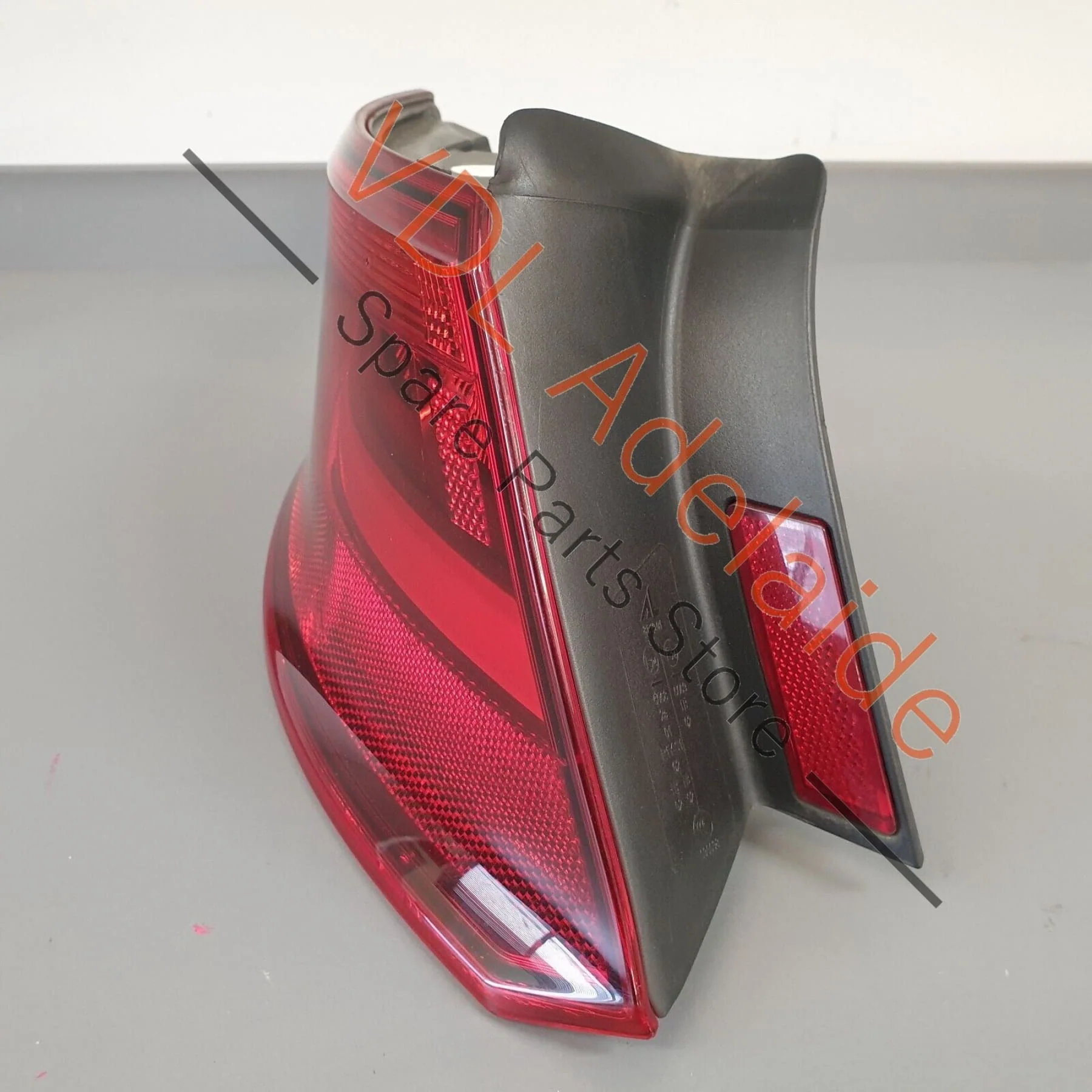 Audi RS3 8V Genuine Left Side Outer LED Rear Tail Light Taillight 8V4945095D - Image 3