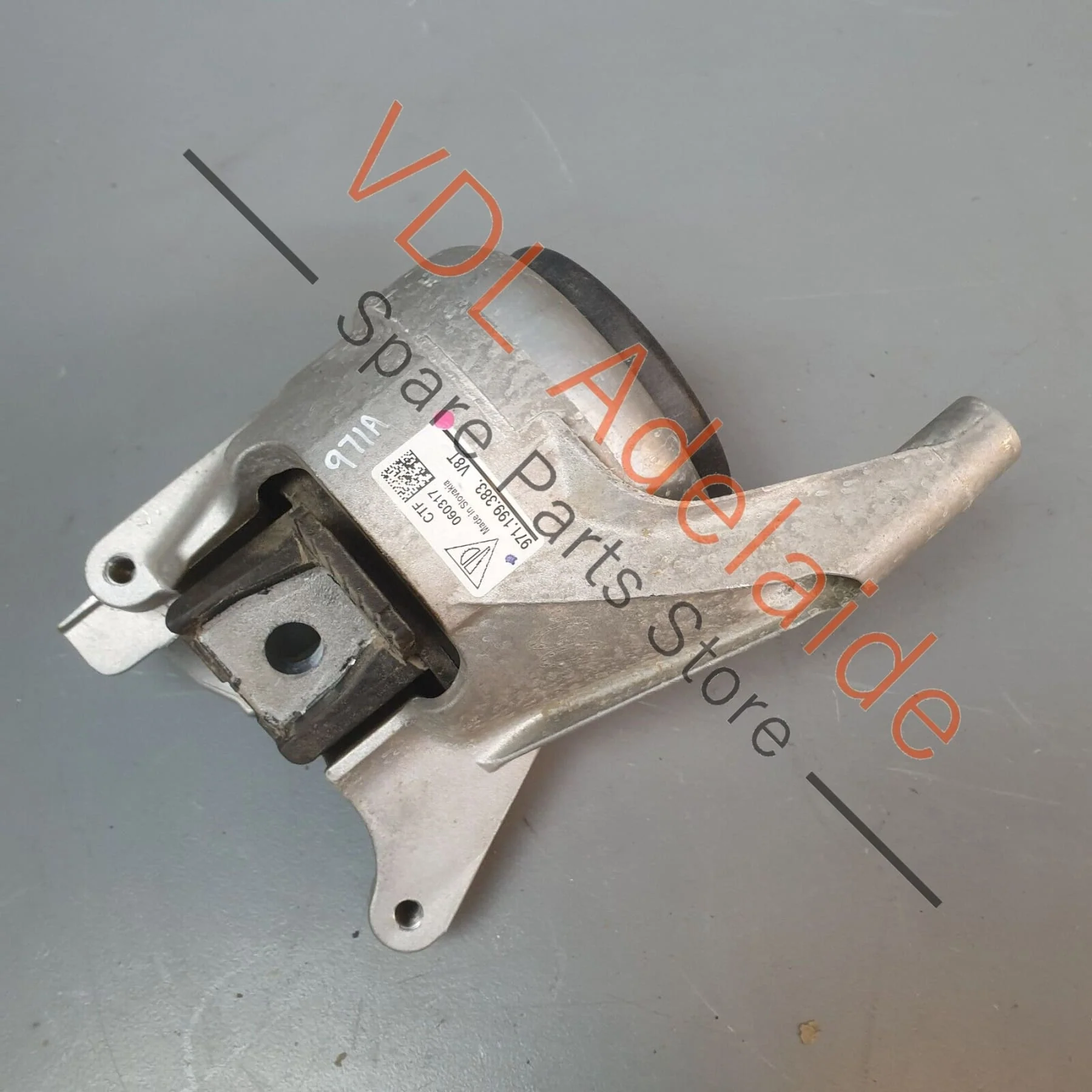 Porsche Panamera Turbo 971 Left LHS Side Engine Mount 9A719938300 V8T