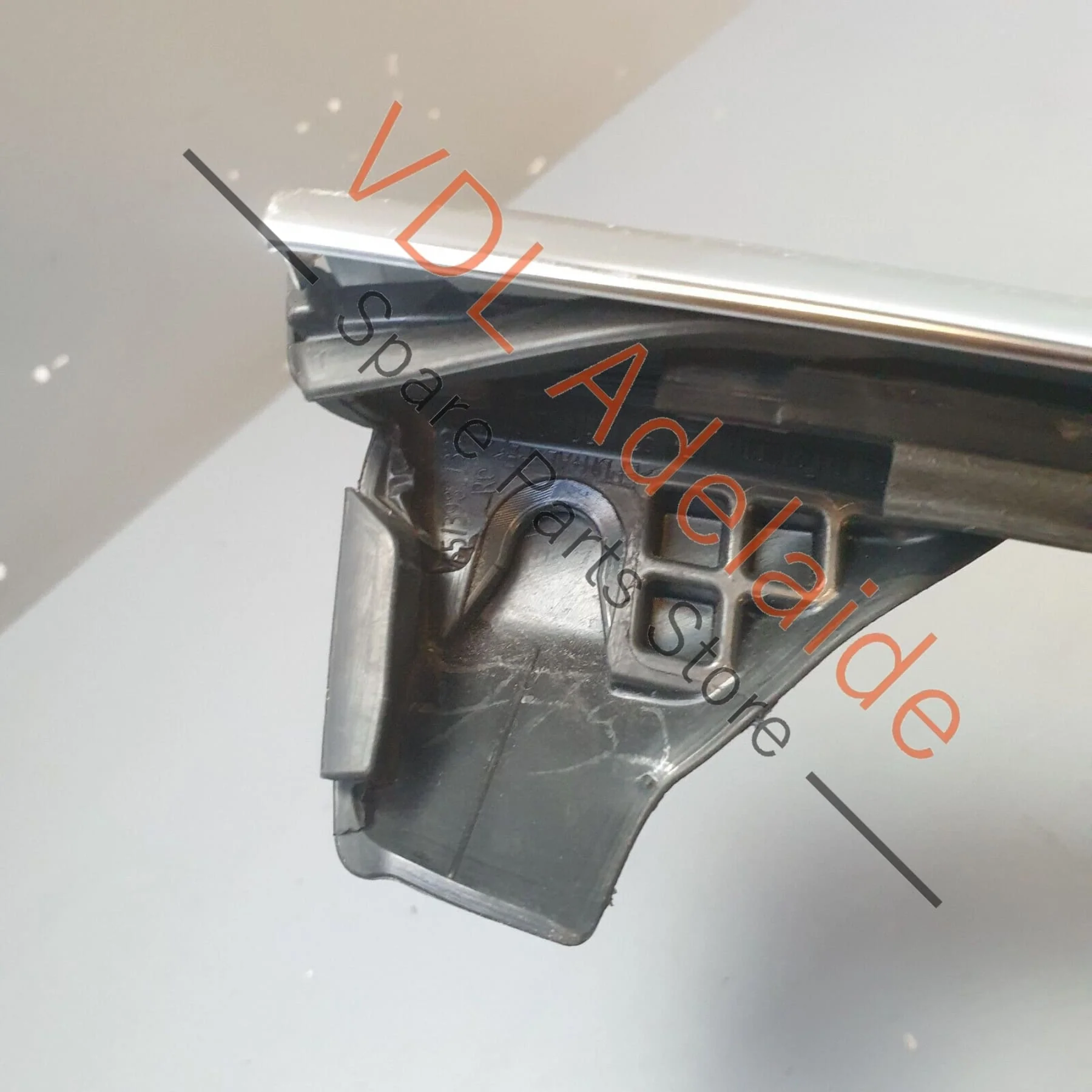 Porsche Panamera Turbo 971 Right Front Door Exterior Weather Seal - Image 6