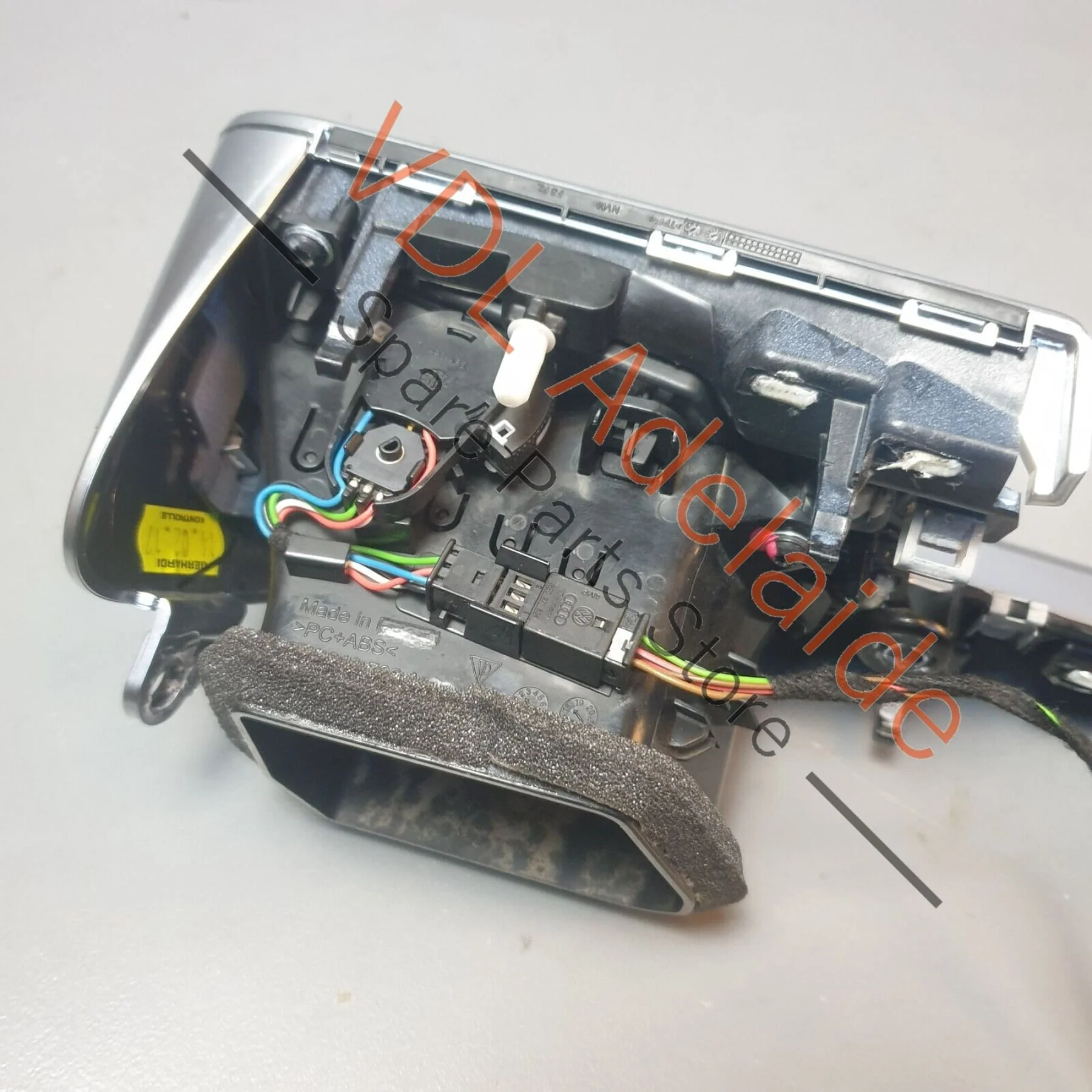 Porsche Panamera Turbo 971 RHS Right Side Dashboard Air AC Vent 971857715E - Image 9