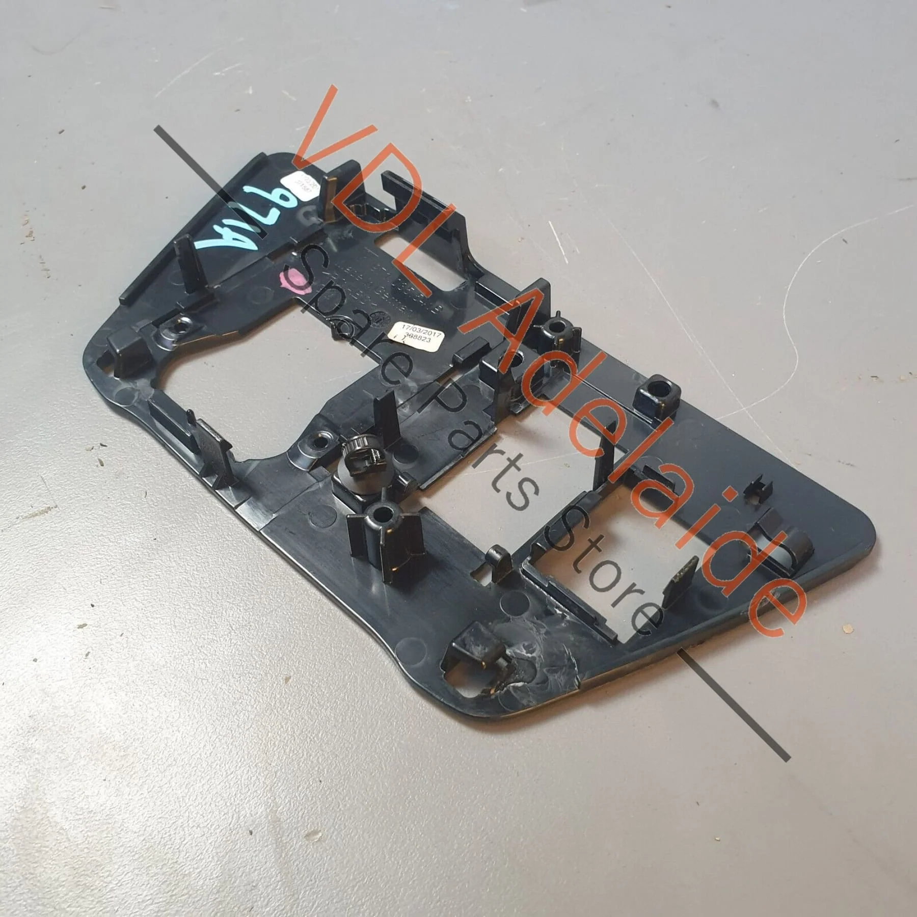 Porsche Panamera Turbo 971 Windscreen Rain Sensor and Camera Mounting Frame - Image 4
