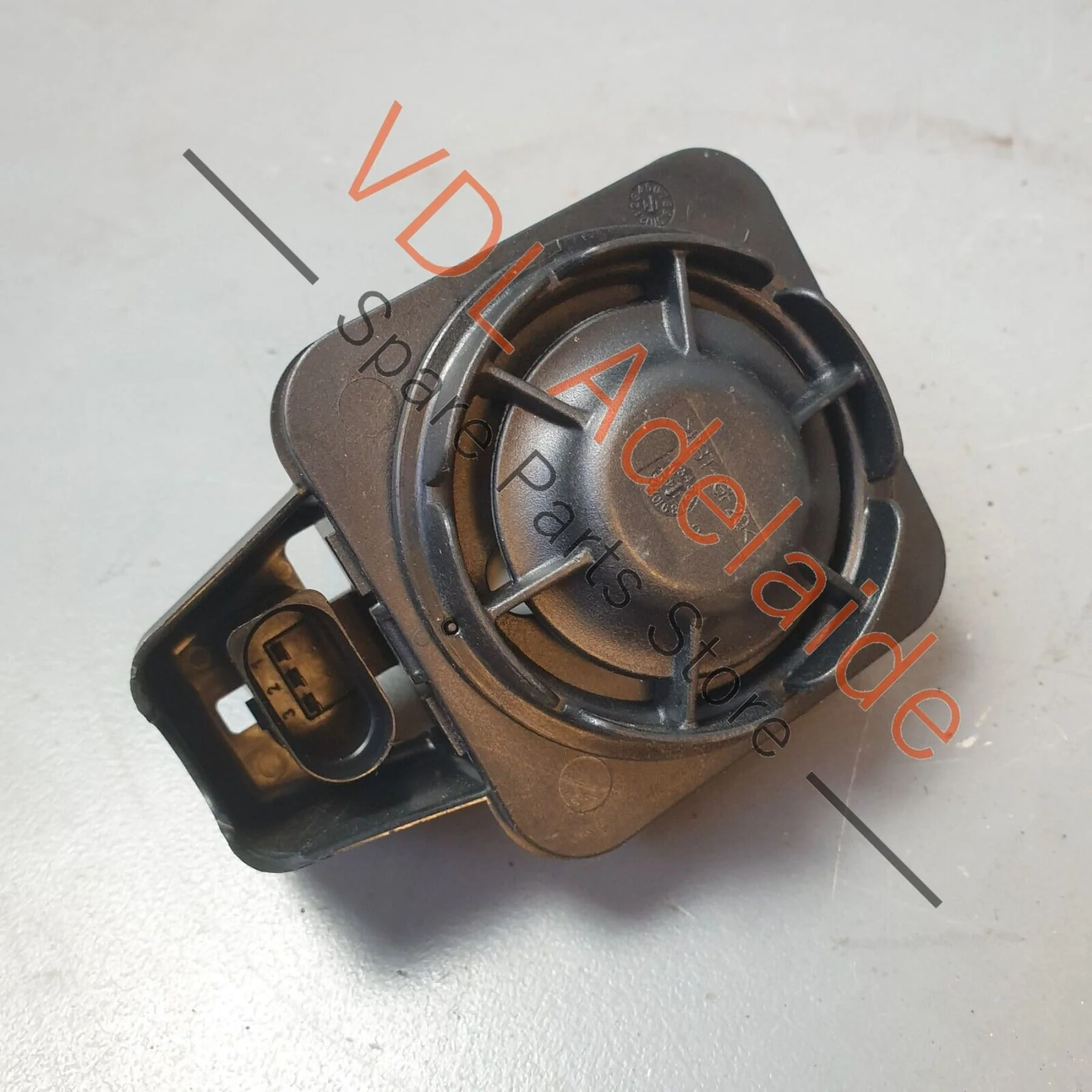 Audi RS3 8V Electronic Siren Alarm Anti Theft 5Q0951605 - Image 4