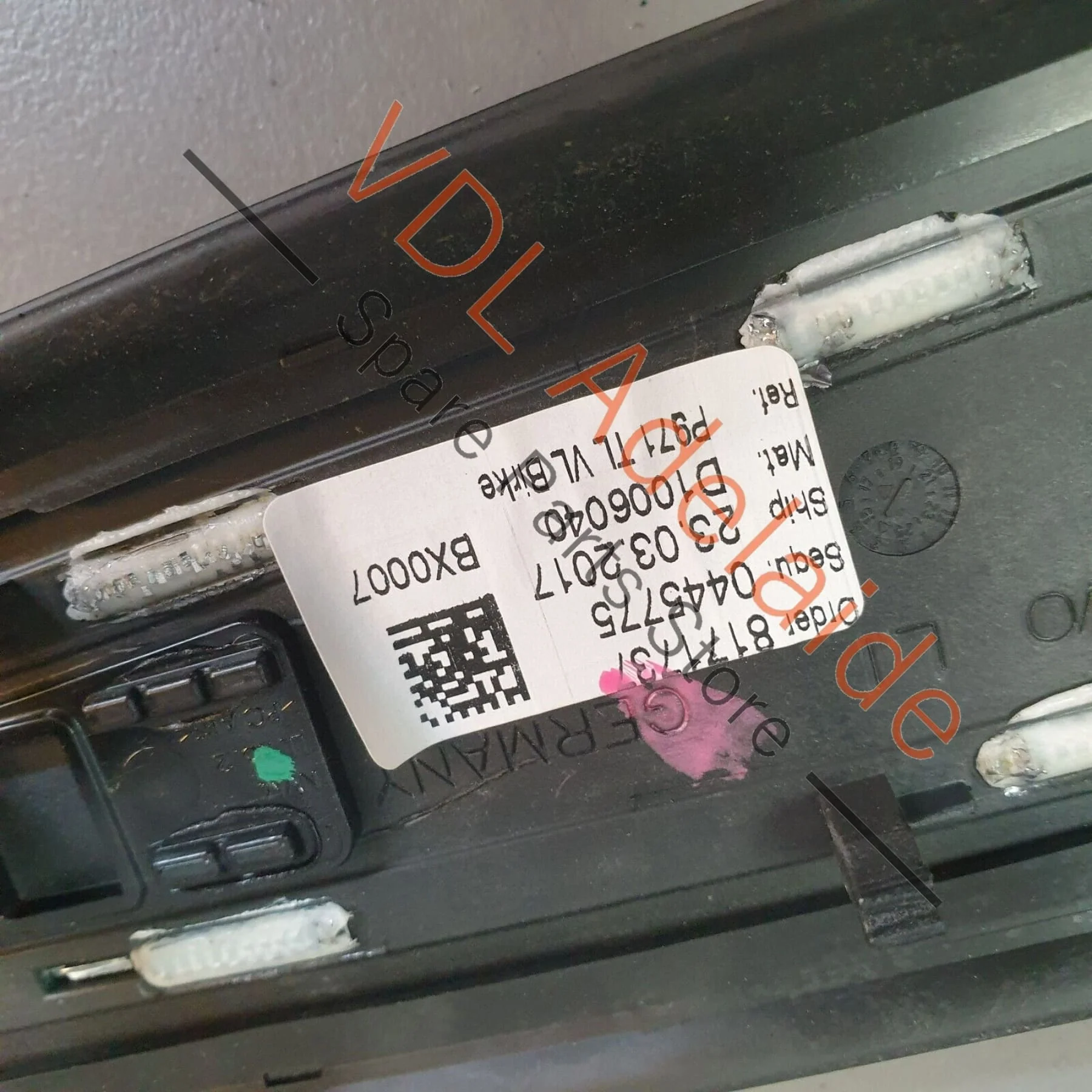 Porsche Panamera Turbo Swedish Birch Front Left Wood Grain Door Trim Insert - Image 8