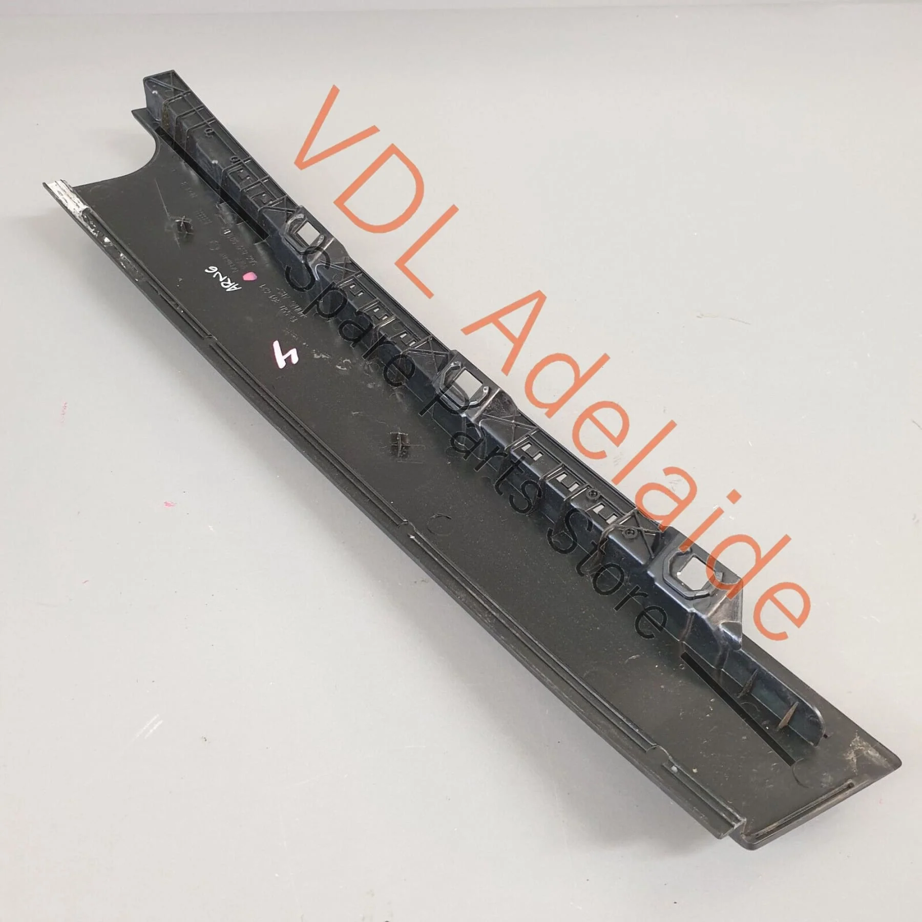 VW Golf GTi Mk7 Rear Left Exterior Trim for Door Window Frame 5G6839901B - Image 8