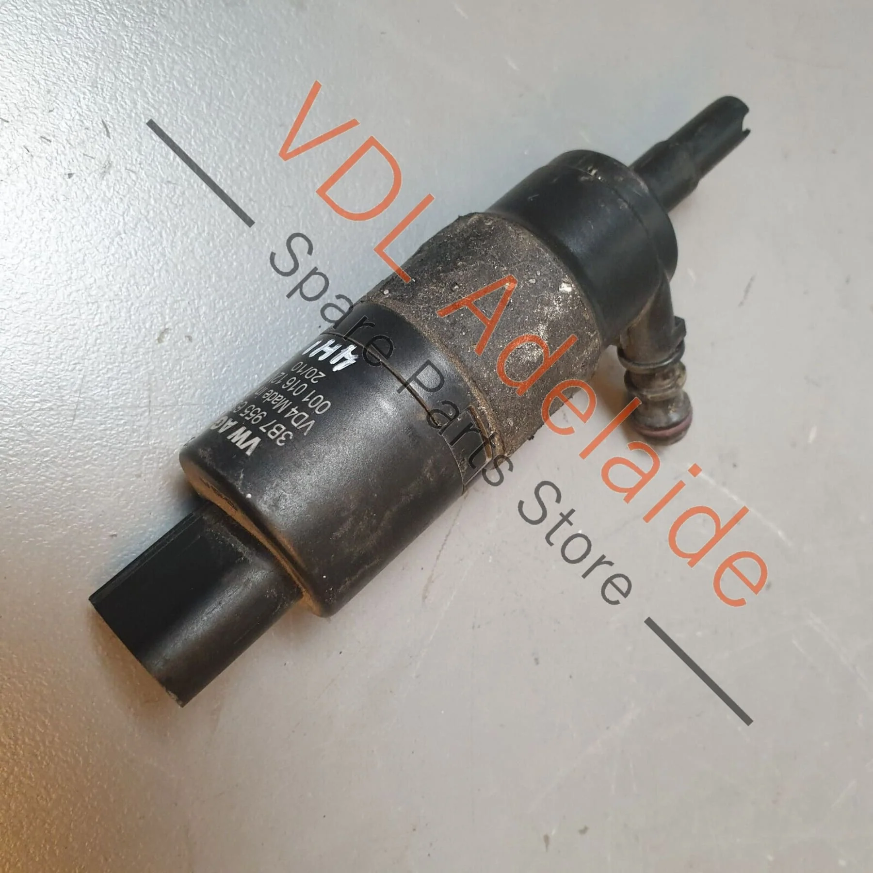 Genuine VW Audi Windscreen Washer Pump Motor Single Outlet Type 3B7955681