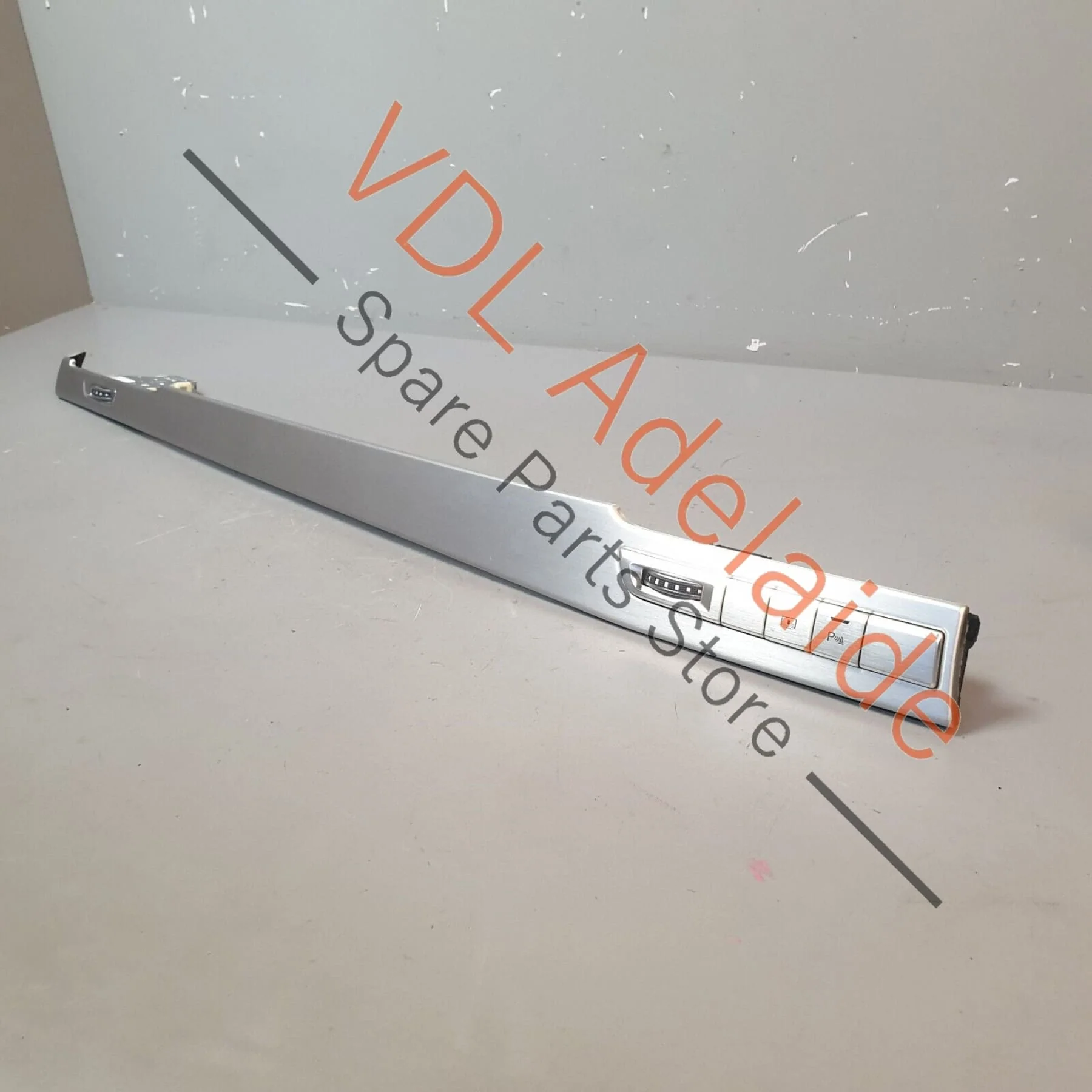 Audi A8 4H Aluminium Passenger Dash Panel Trim for RHD above Glovebox 4H2853173F - Image 4