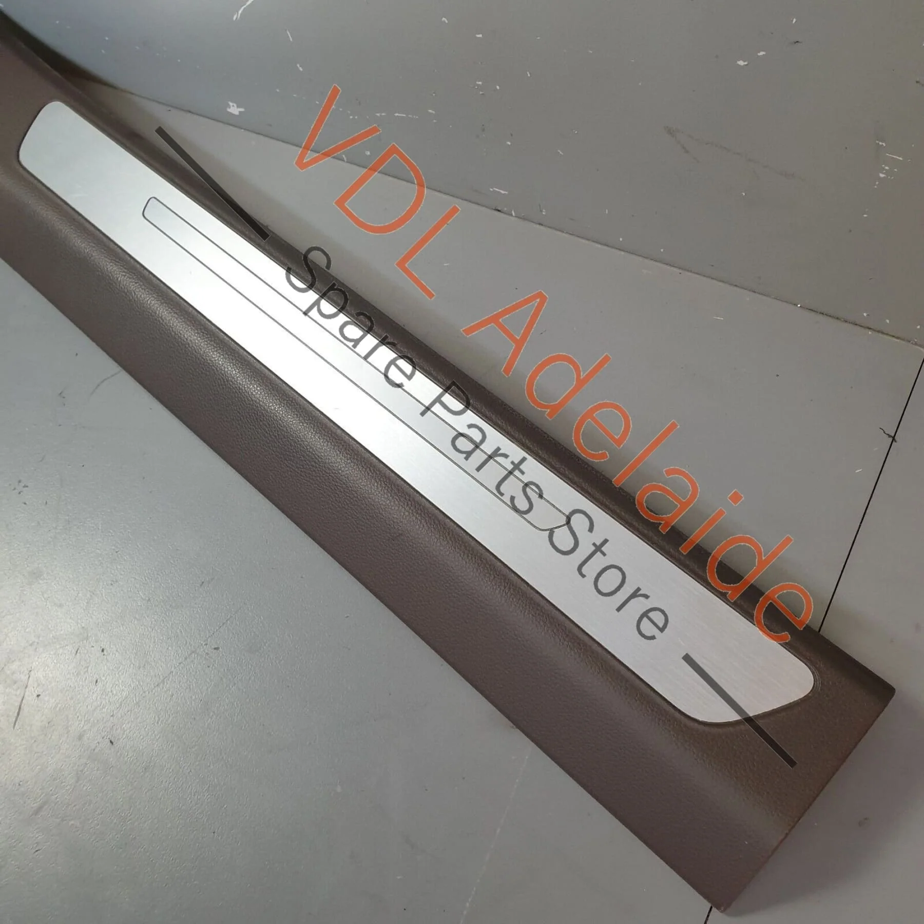 Audi A8 4H Illuminated Sill Panel Trim Door Entry Lighting Strip Front Left 4H2867272C - Image 4