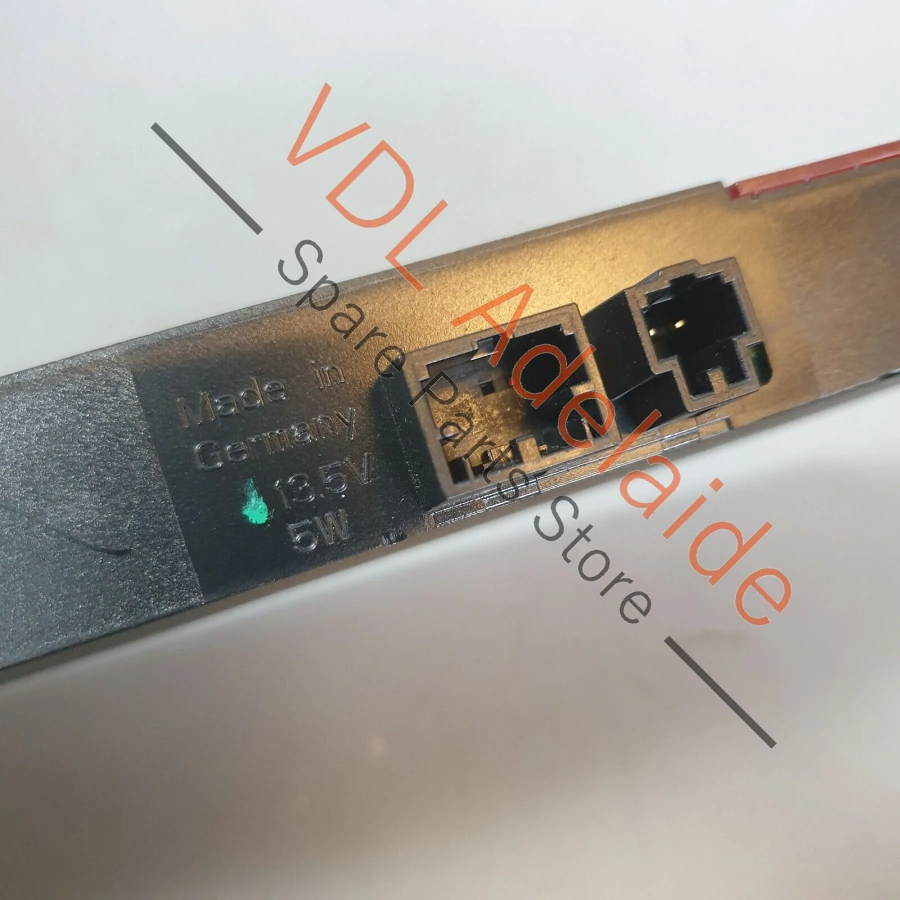 Audi A8 4H Third Middle Centre Additional Brake Light for Rear Window 4H0945097 - Image 3