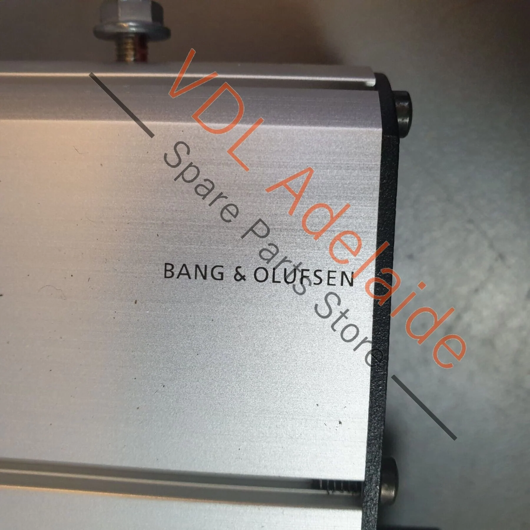 Genuine Audi A8 4H Bang & Olufsen Audio Amplifier for Premium Sound 4H0035466 - Image 4